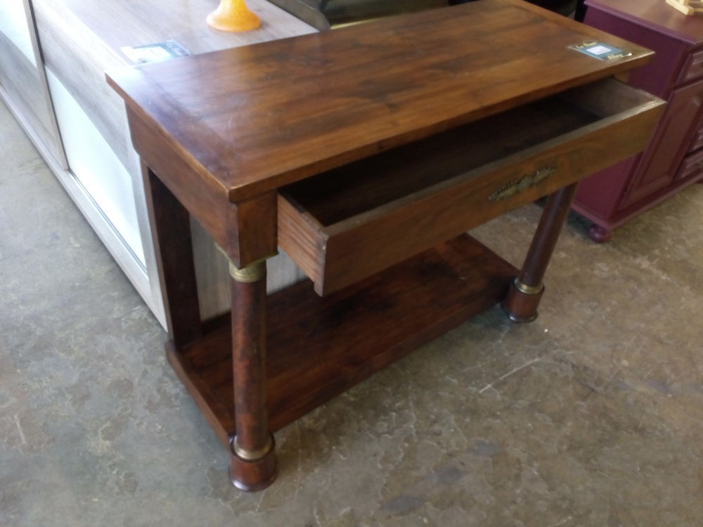 Console style empire