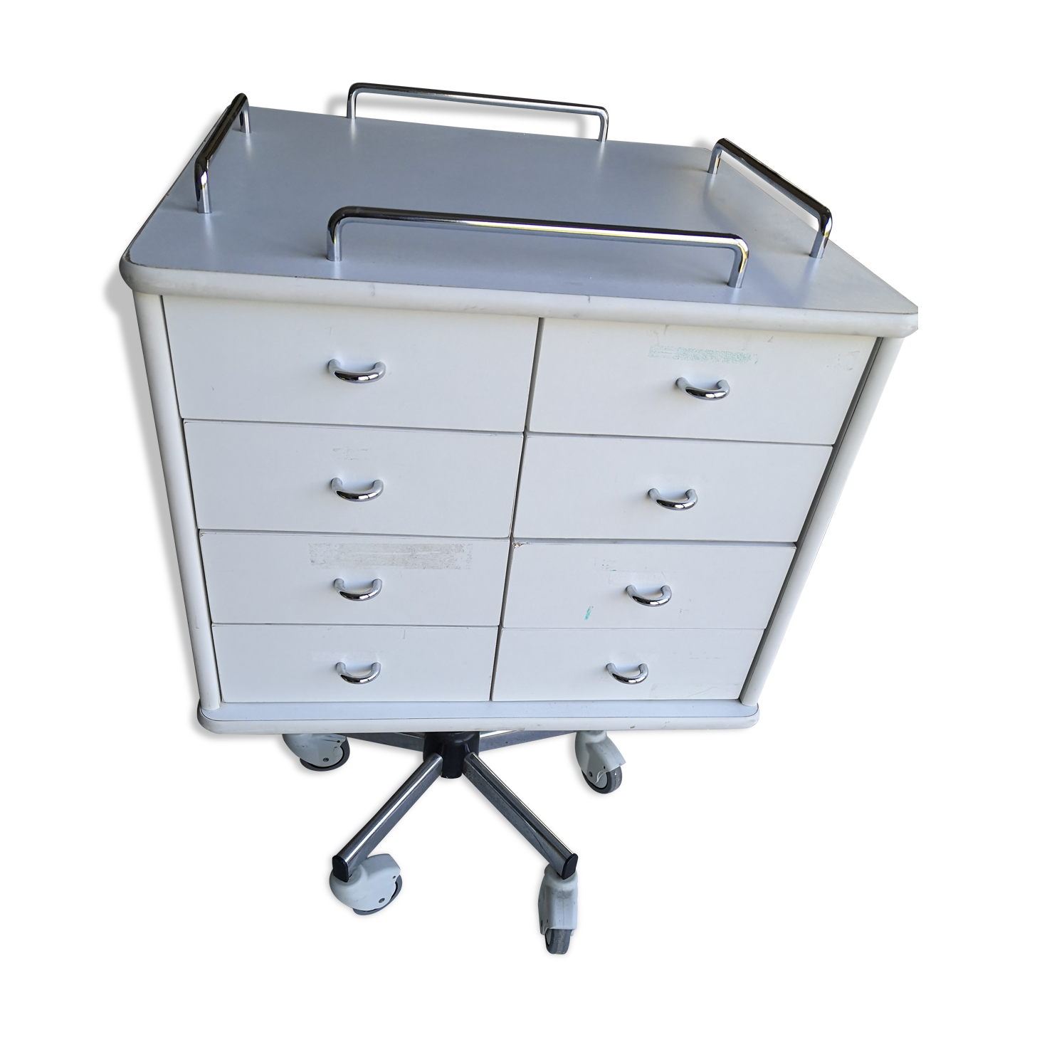 Dessert on vintage wheels