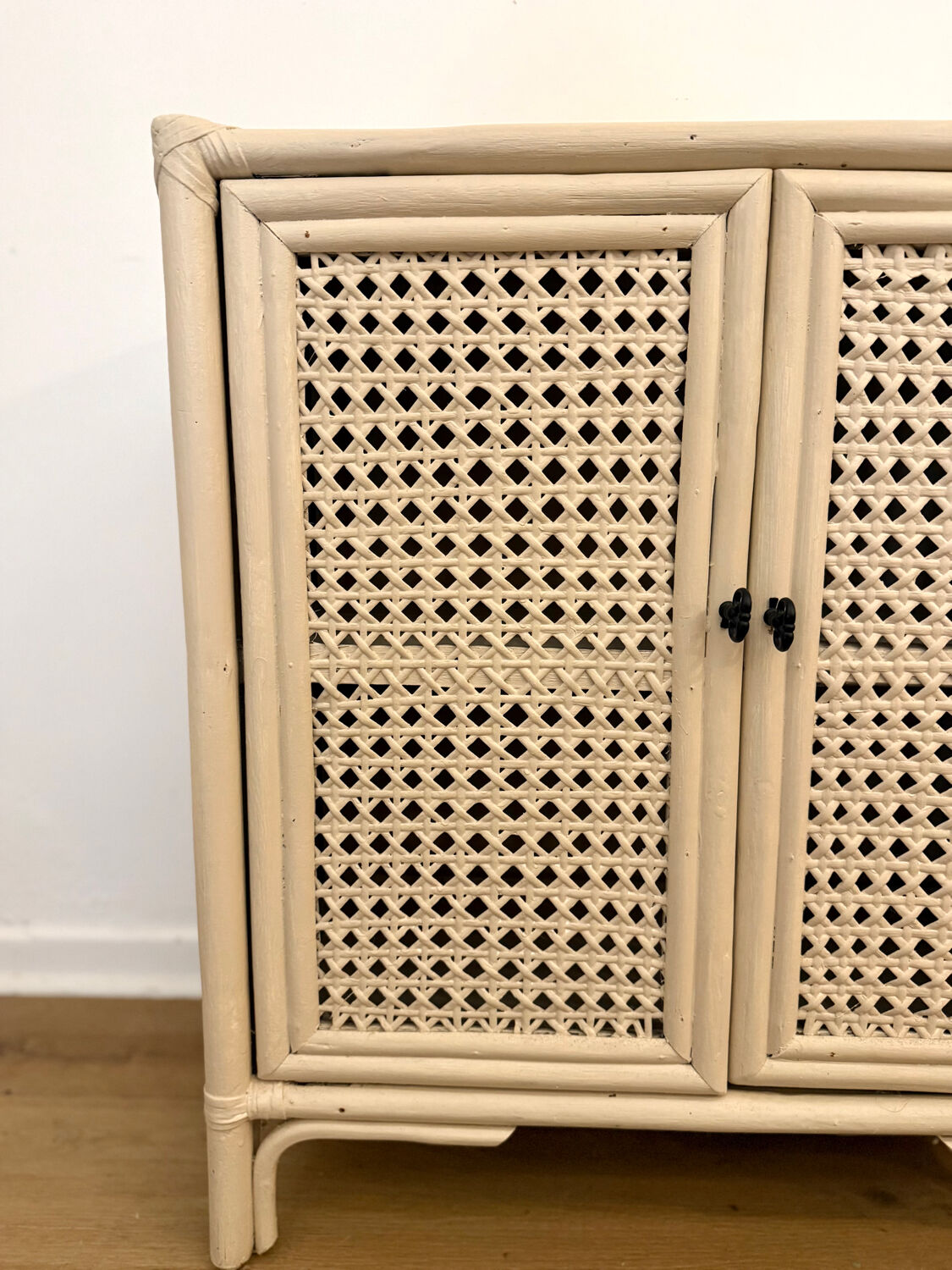 Buffet rotin et cannage