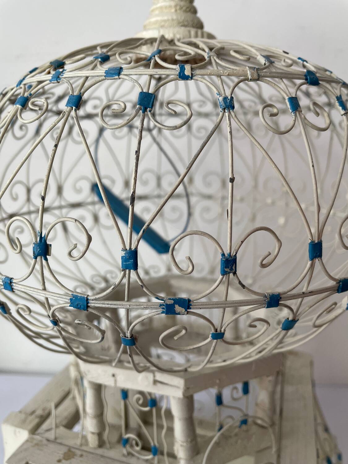 Old cage Sidi Bou Said