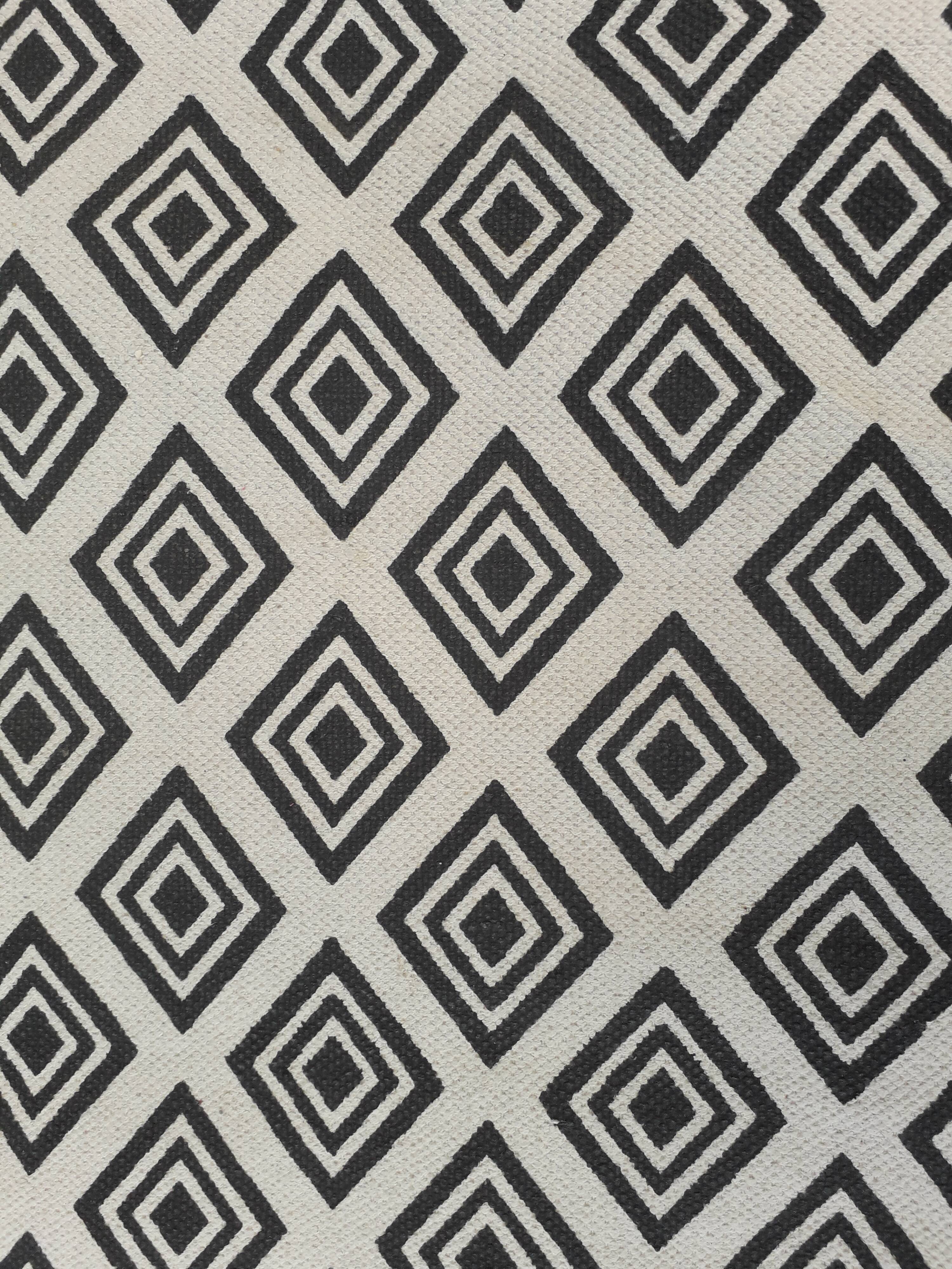 115 x 60 cm ethnic style rug