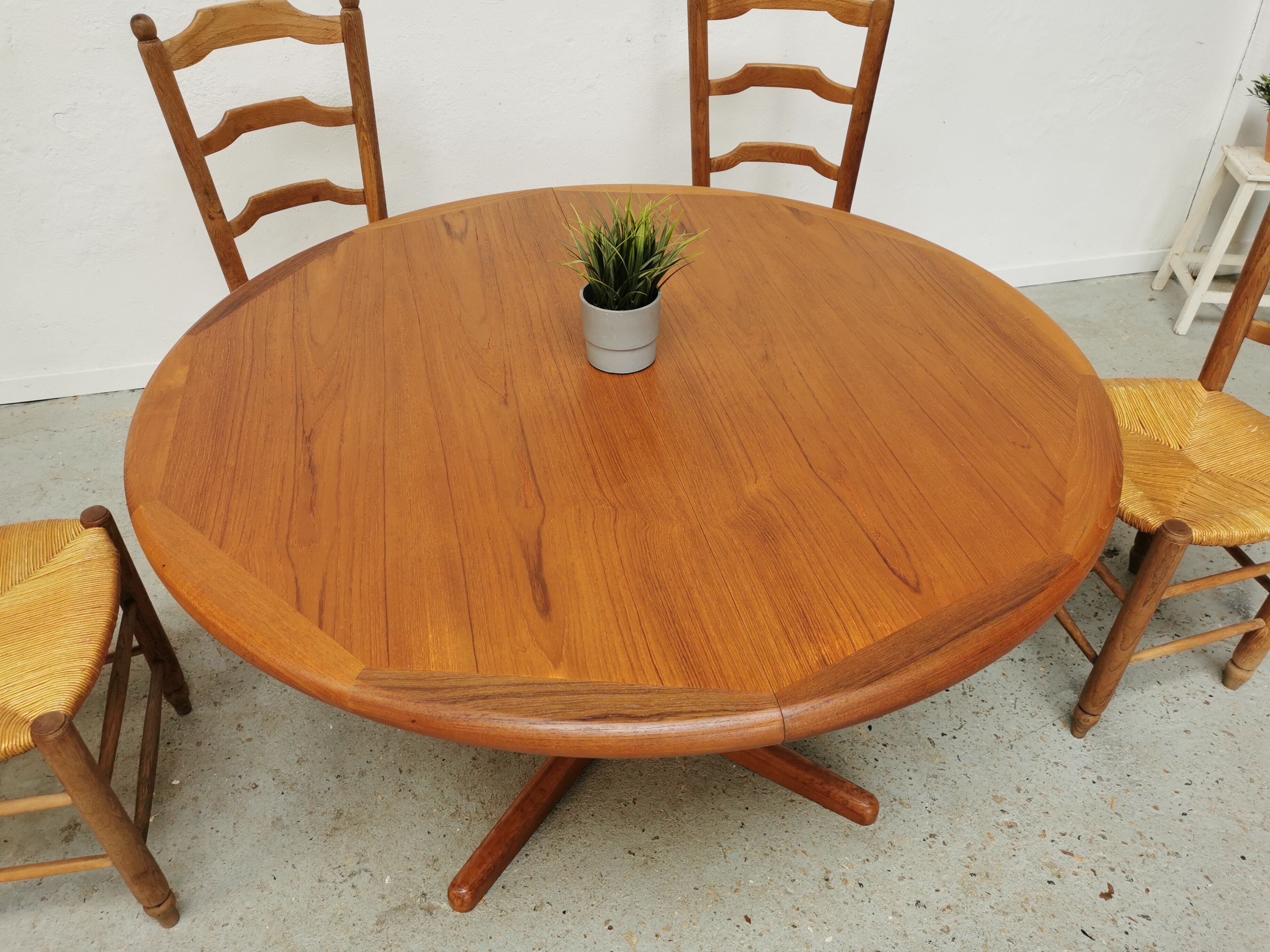 Table de Laurits Larsen en teck
