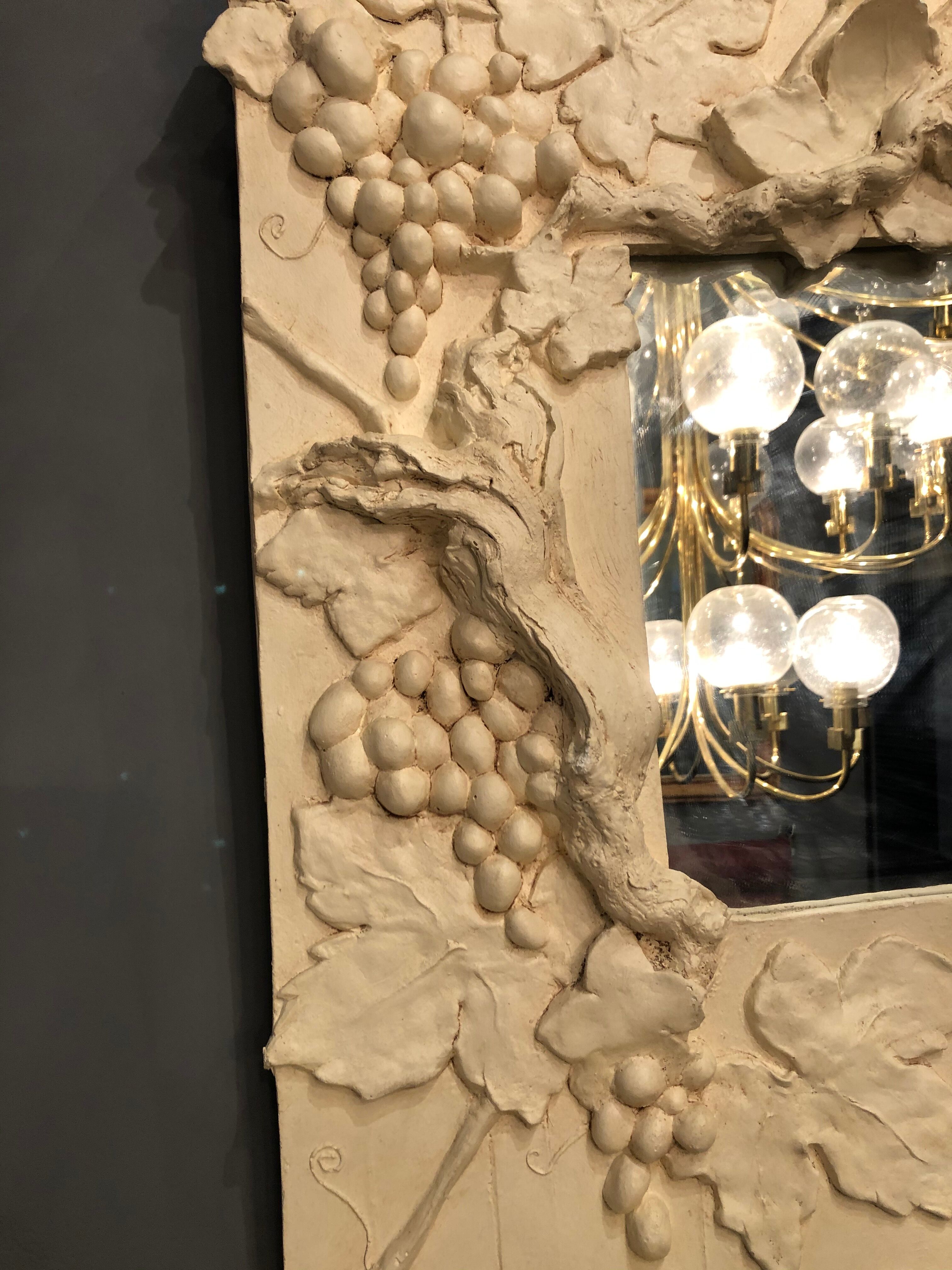 Charming artist mirror "at the vine" plaster of the 1990s 64x64cm