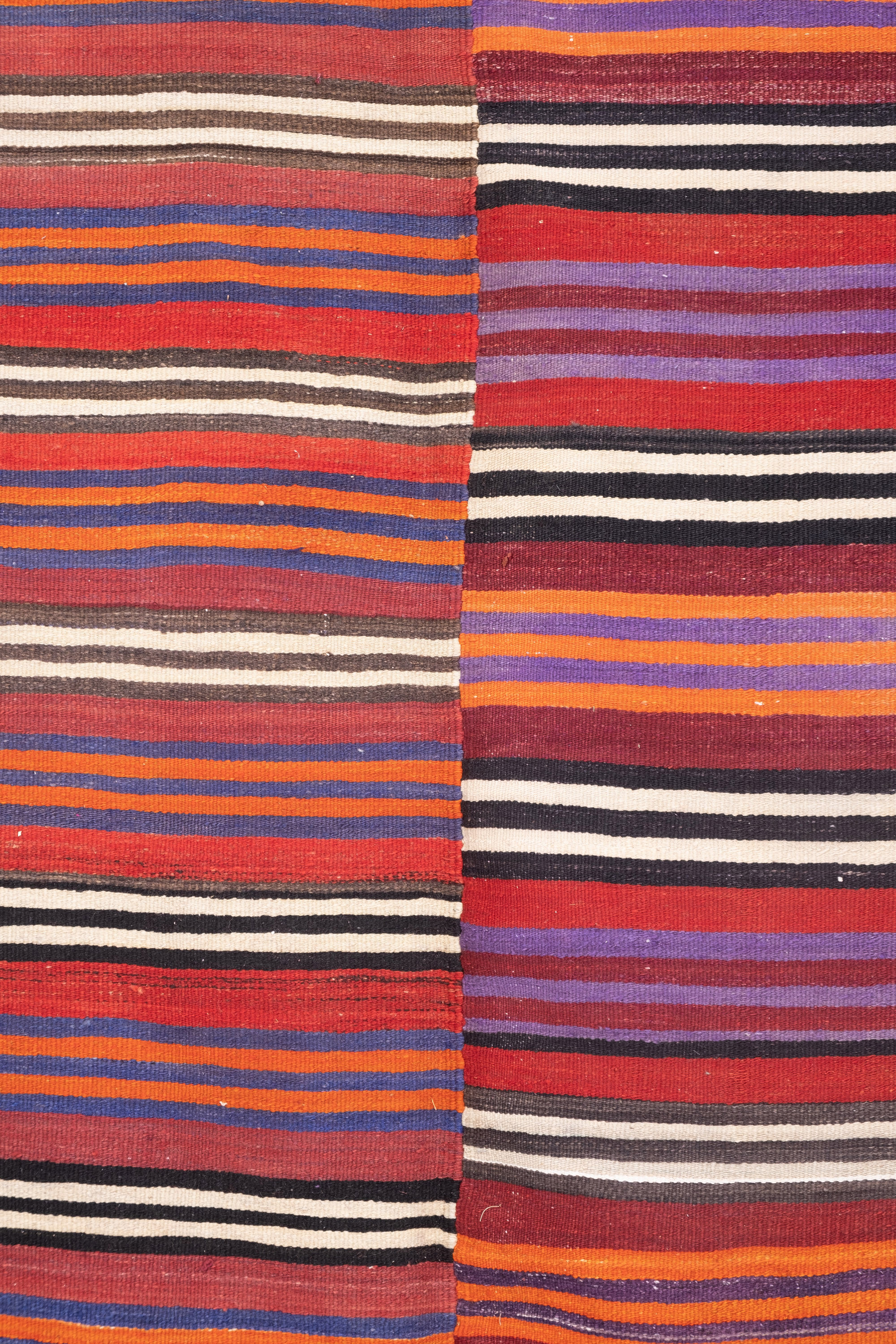 Vintage turkish kilim rug, 1970s - 306 X 324 cm