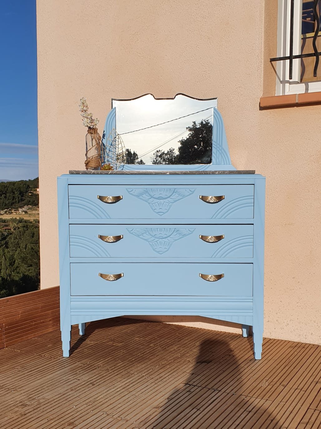 Vintage art deco chest of drawers