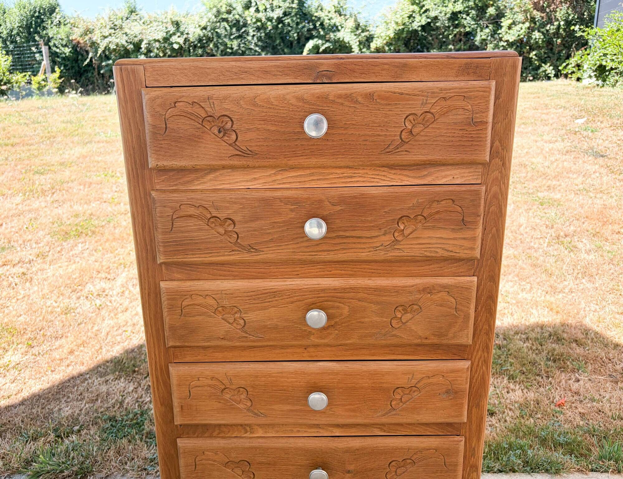 Art Deco chest of drawers with 6 oak drawers, claw feet, 1930s/40s.