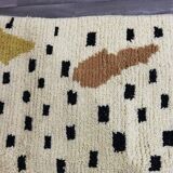 Handmade pure wool Moroccan rug, size 140 x 260 cm.