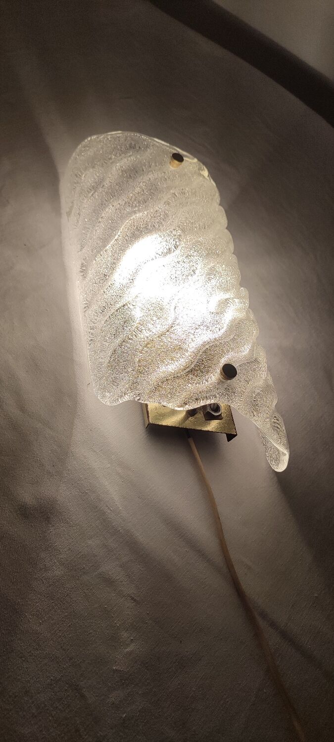 Murano glass wall lamp. Italy, 1980s.