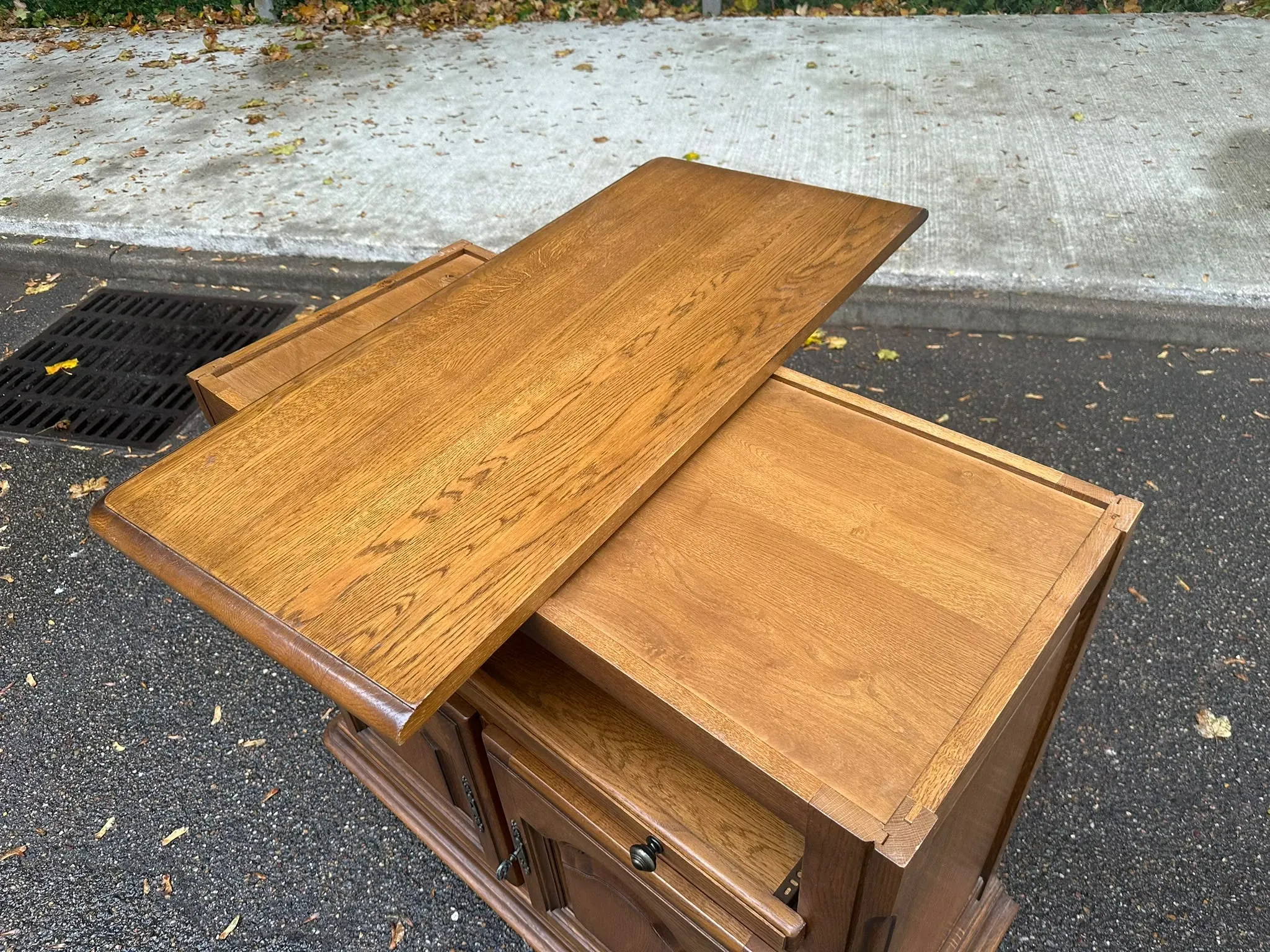 TV cabinet sideboard in solid oak with rotating top 1980