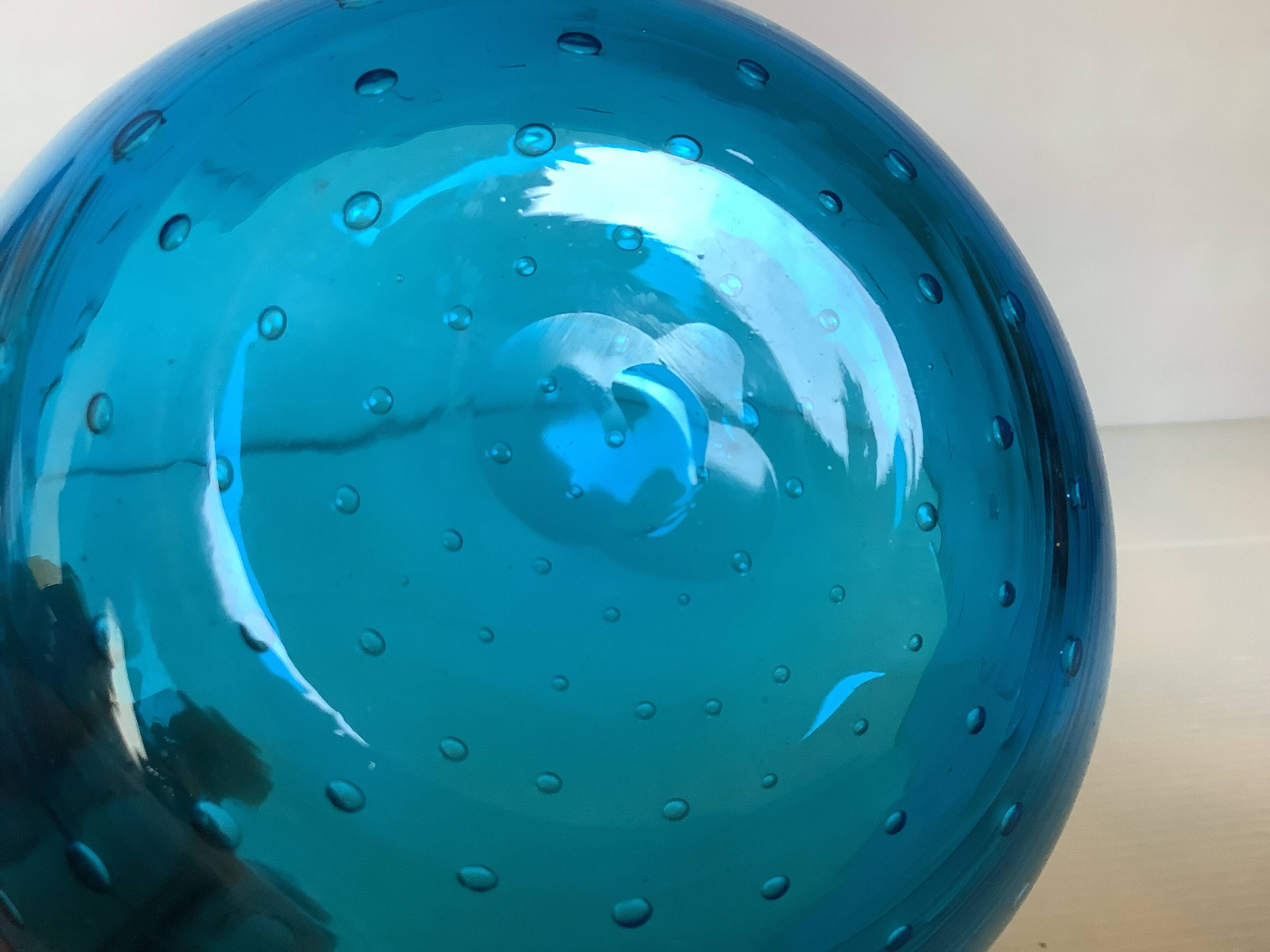 Blue glass bowl with bubbles, Murano style.
