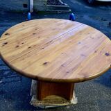 Large Scandinavian pine table - 6 chairs