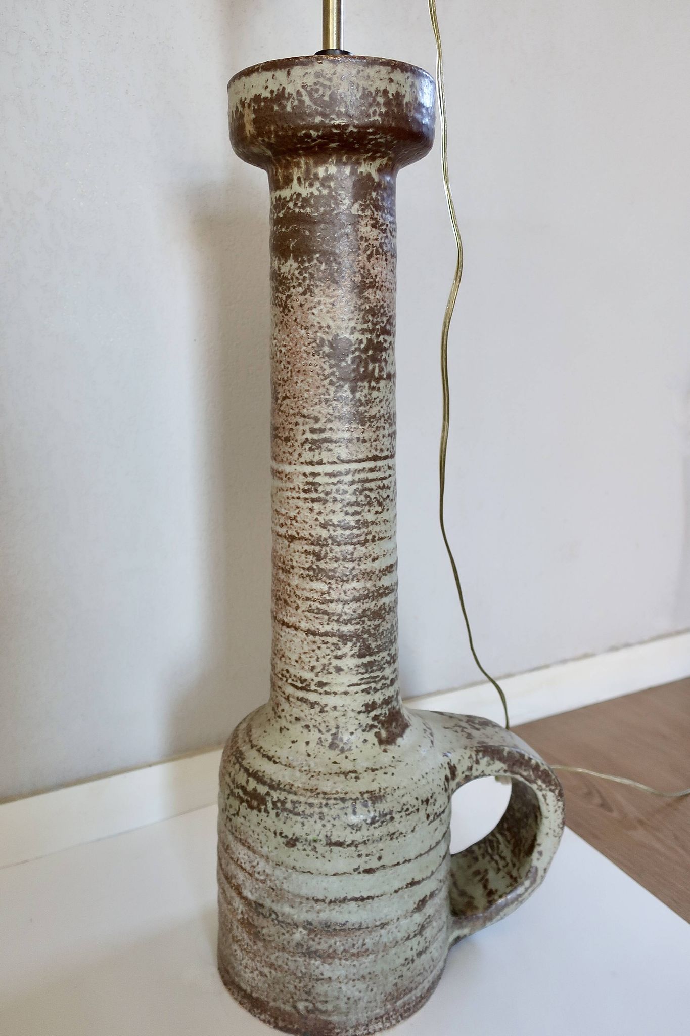 Jaan Mobach, Utrecht, Netherlands, large ceramic floor lamp from the 1960s.