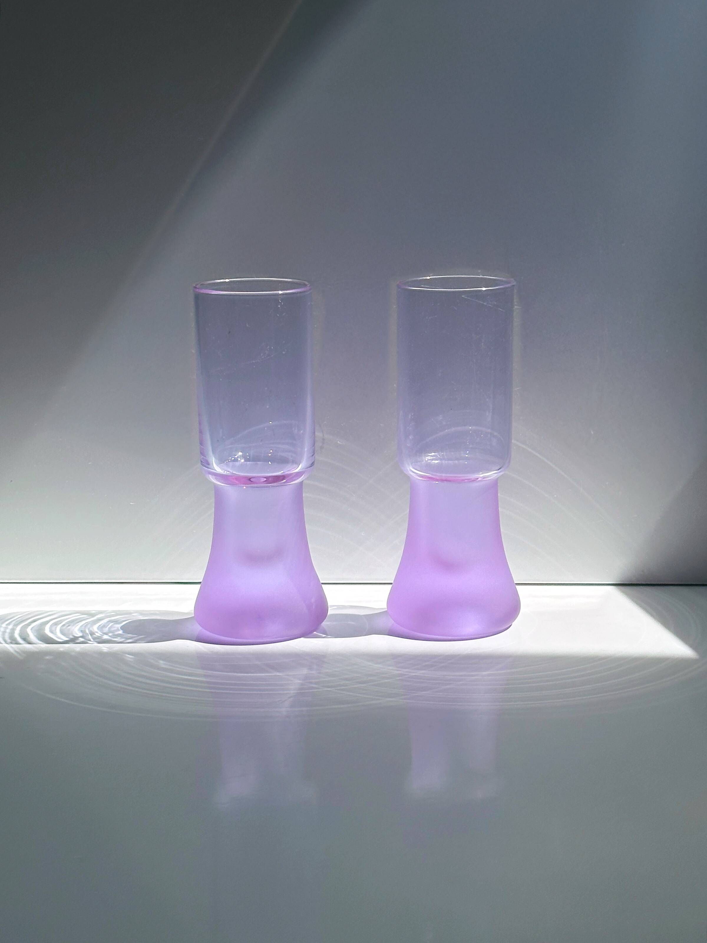 6 heavy stem Alexandrite Wine Glasses - Space Age 1970s