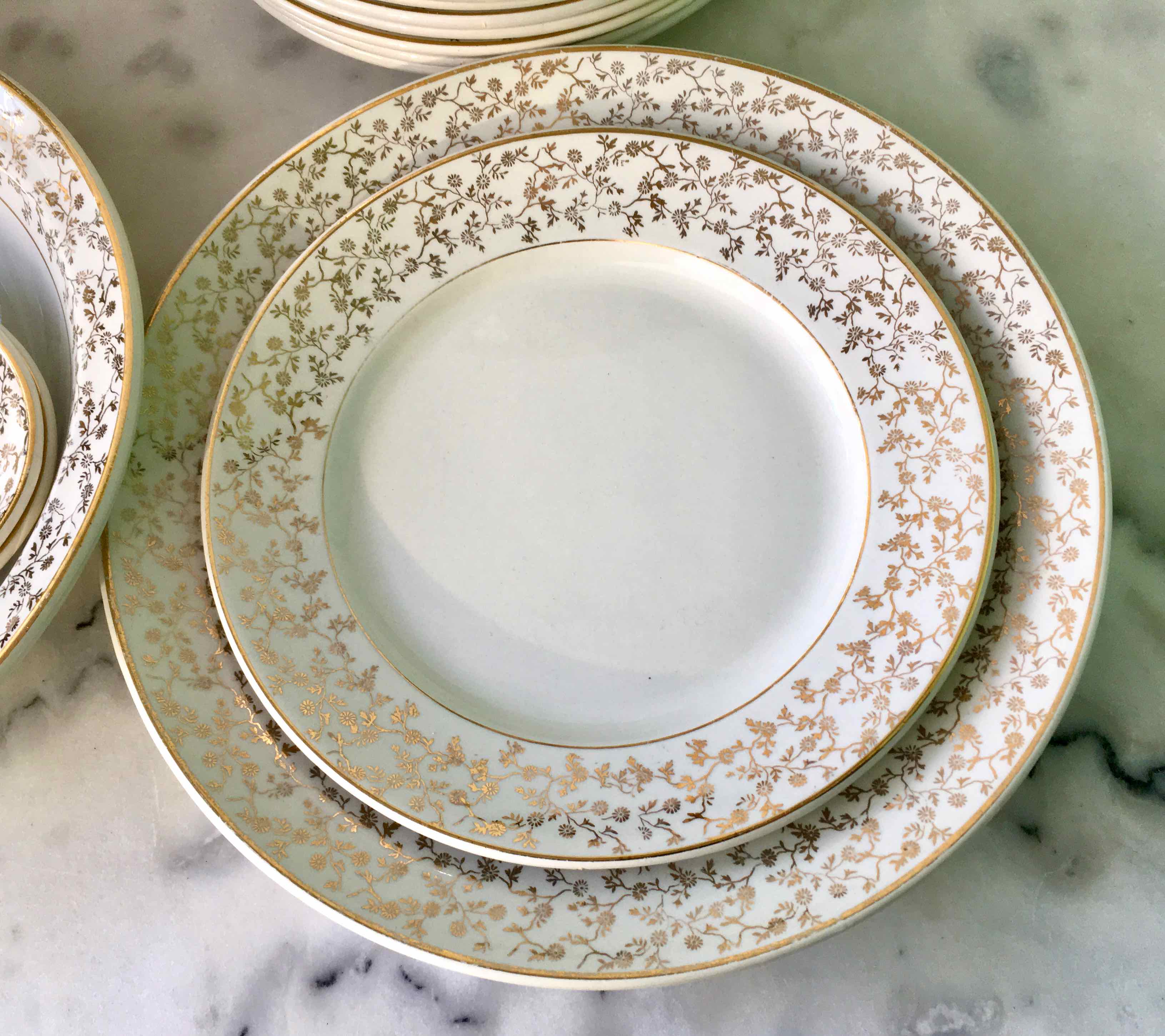 Porcelain plate service x 10 people