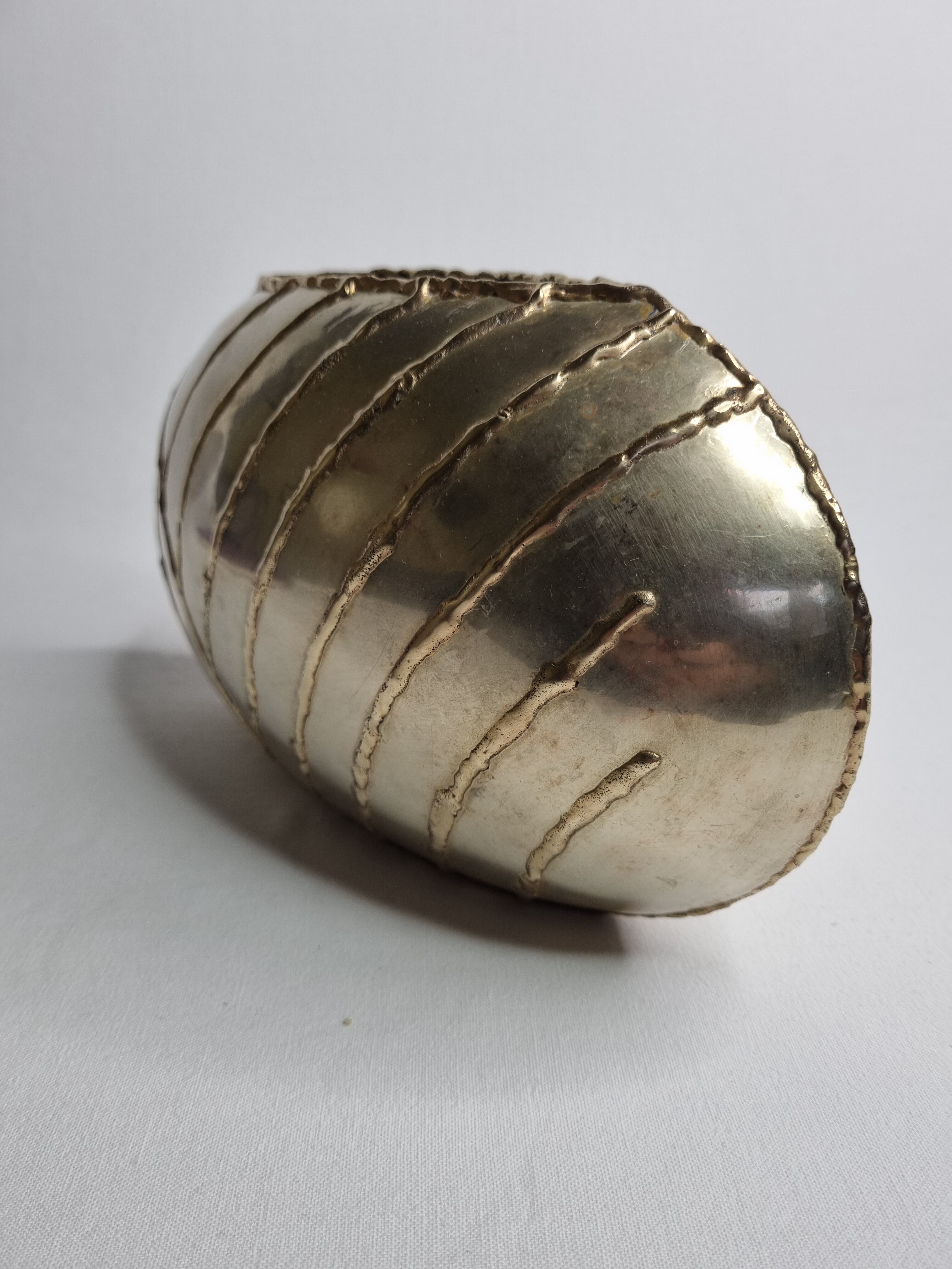 Design brass vase signed Zaza, 29 cm