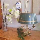 Bee hot water bottle lamp