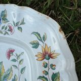 Floral tableware