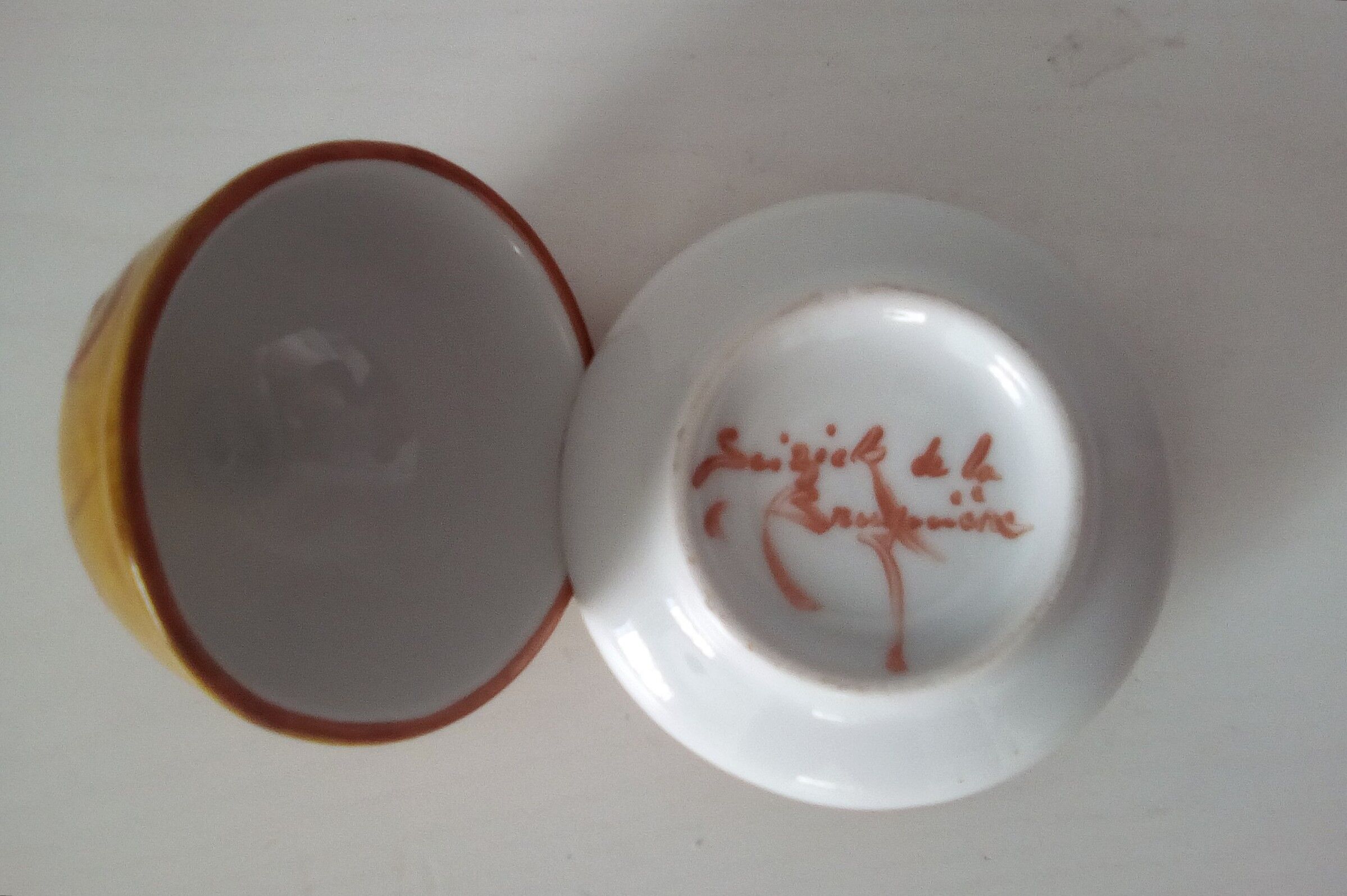 Handcrafted porcelain photophore bougeoir
