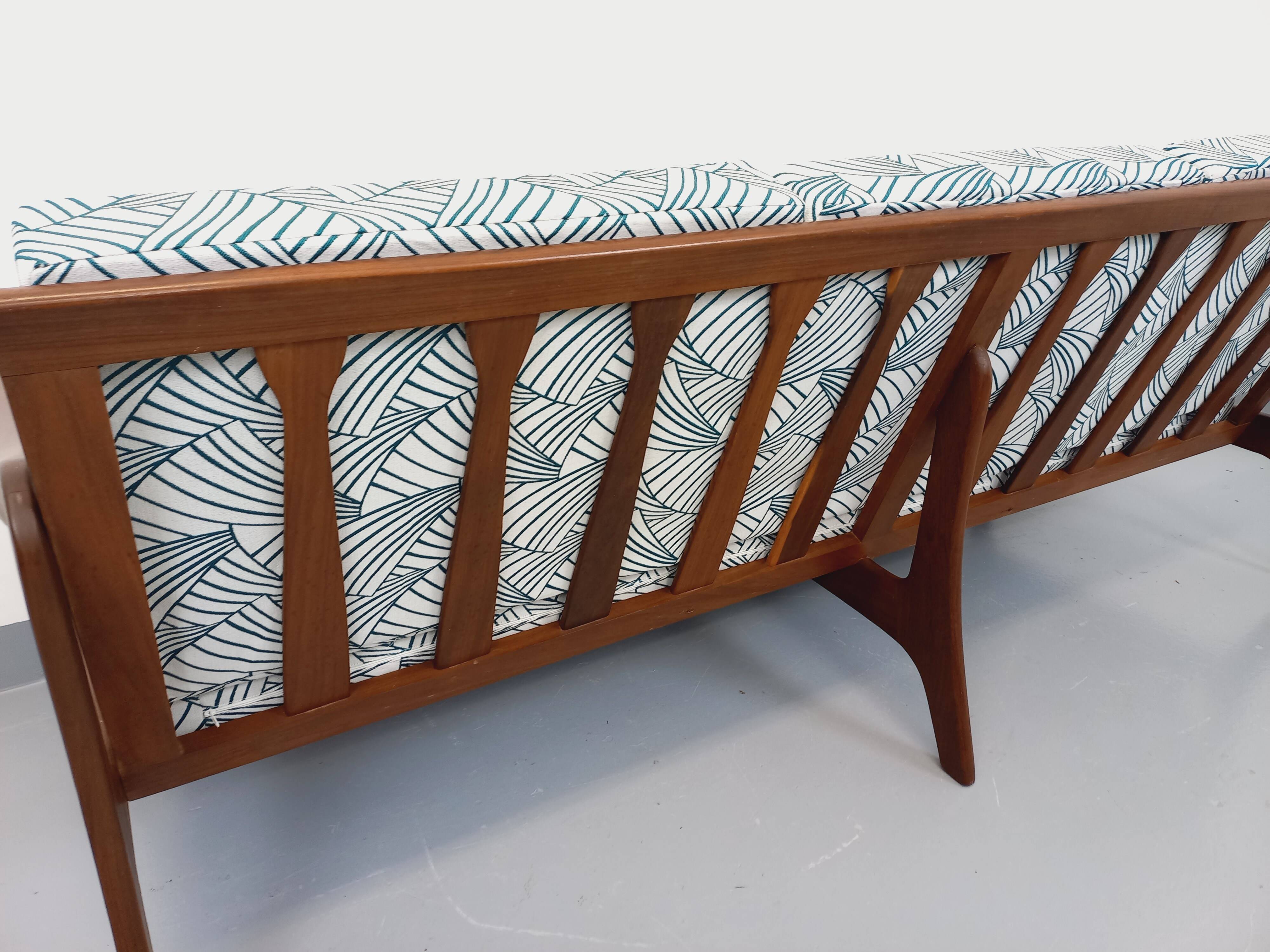 Scandinavian 3-seater sofa bench by Arne Wahl Iversen for Komfort in teak