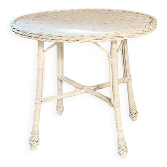 Rattan table