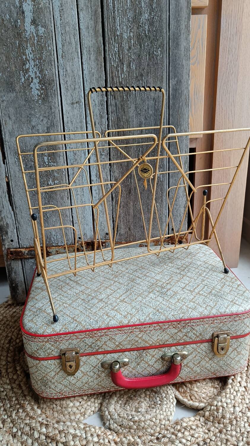 Vintage vinyl magazine rack