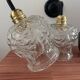 Paire d’appliques murales vintage en verre ciselé