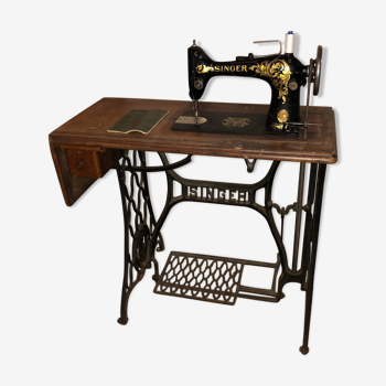 Singer Sewing Machine No. 103-1 1914
