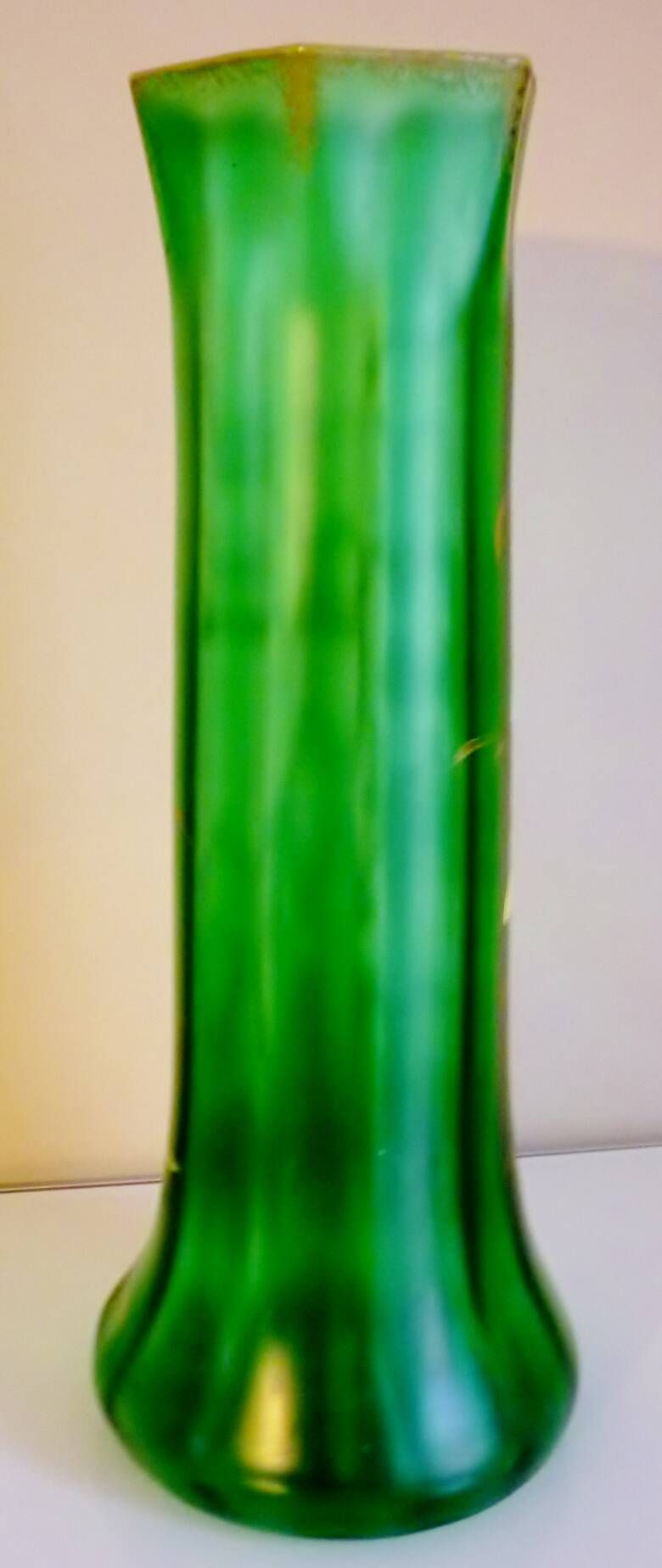 Vase with daffodils in blown glass, enameled, gilded, Legras Montjoye workshops, art nouveau