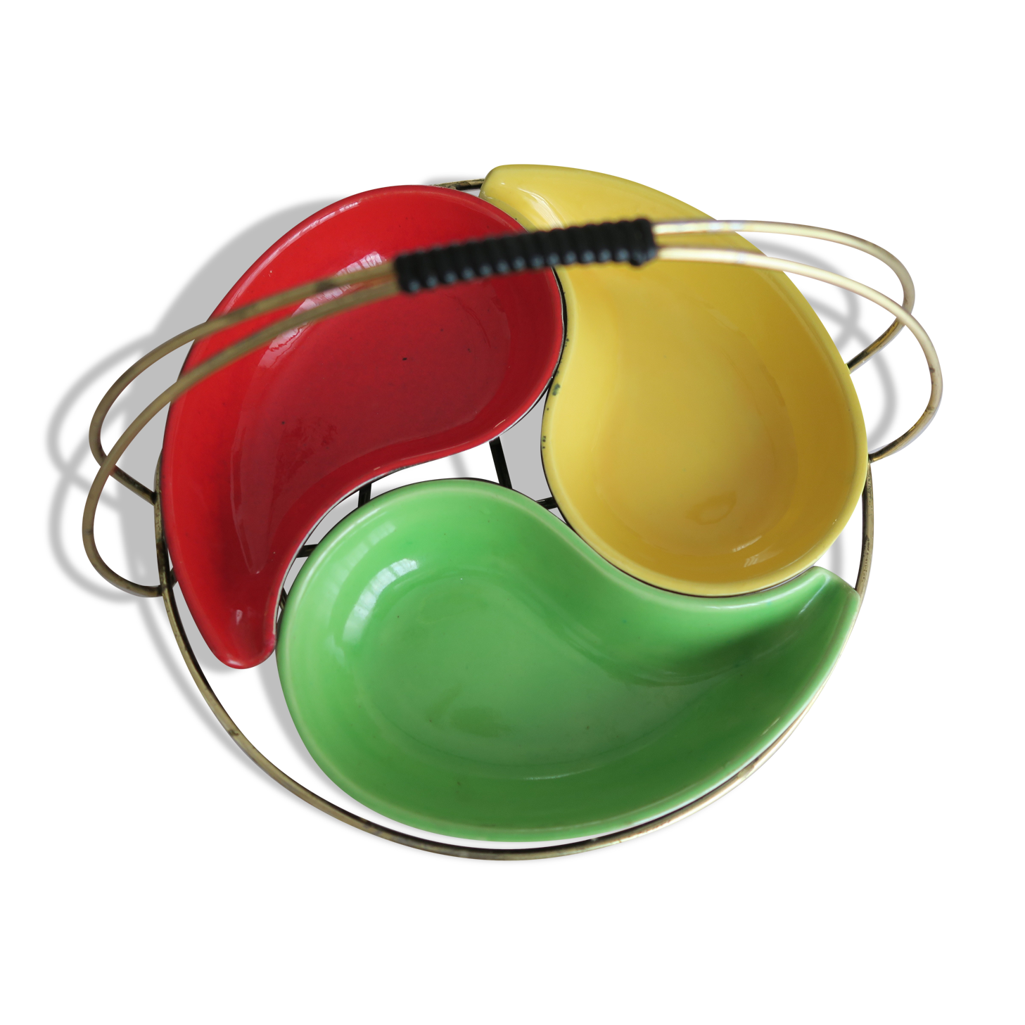 3 raviers céramique vintage assortis 1950-60 dans panier laiton poignée scoubidou