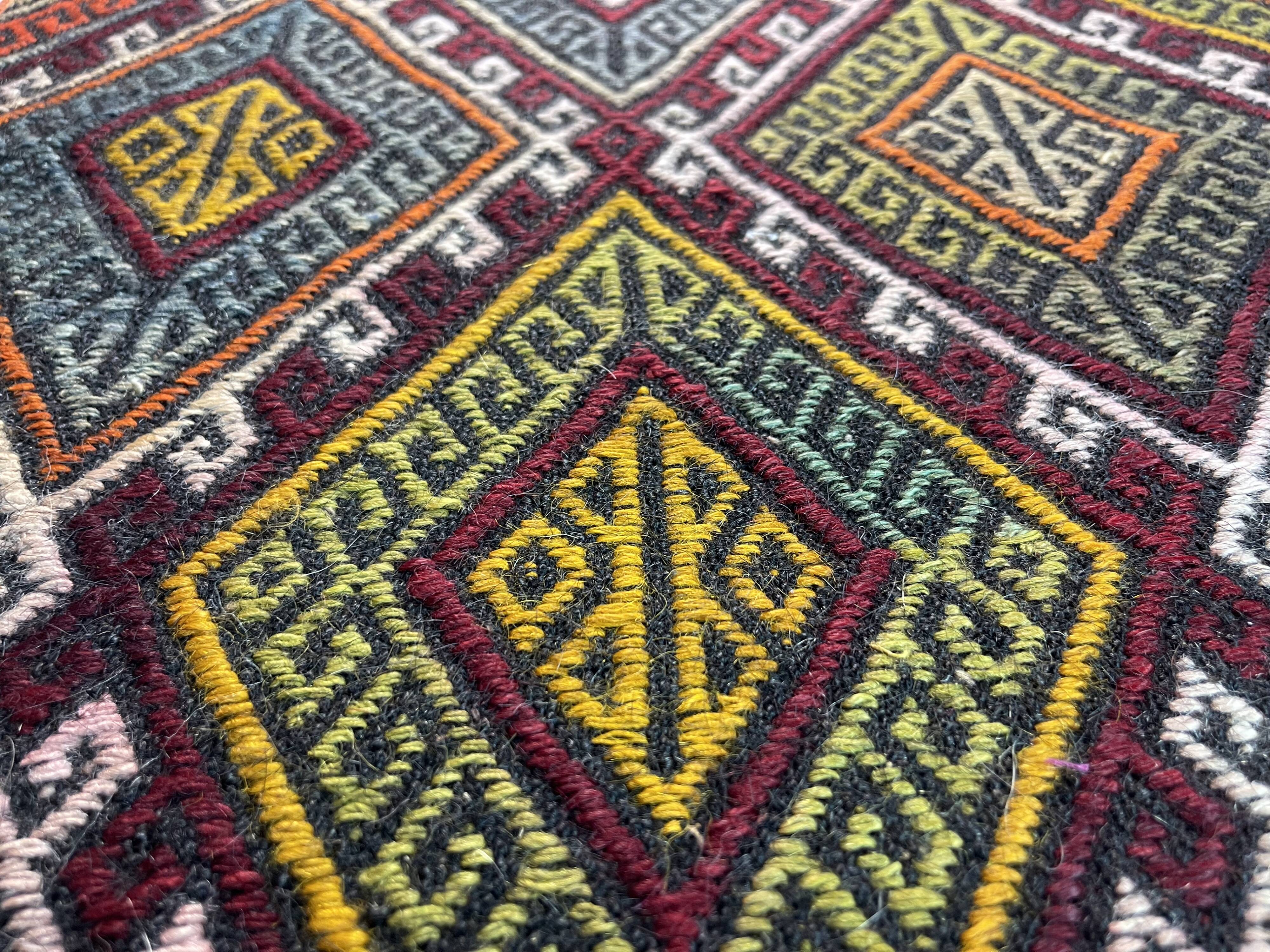 Vintage turkish kilim rug, 97 x 70 cm