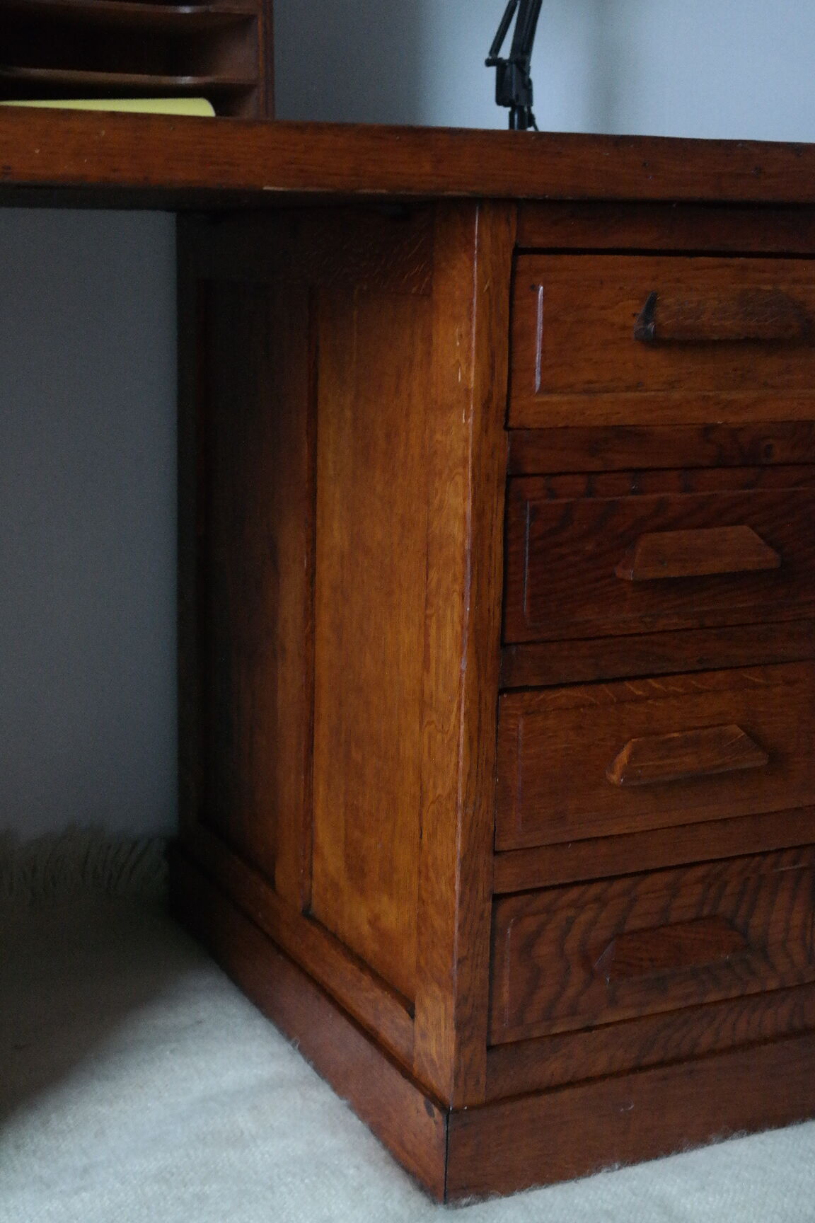 Bureau caisson d'atelier vintage en chêne