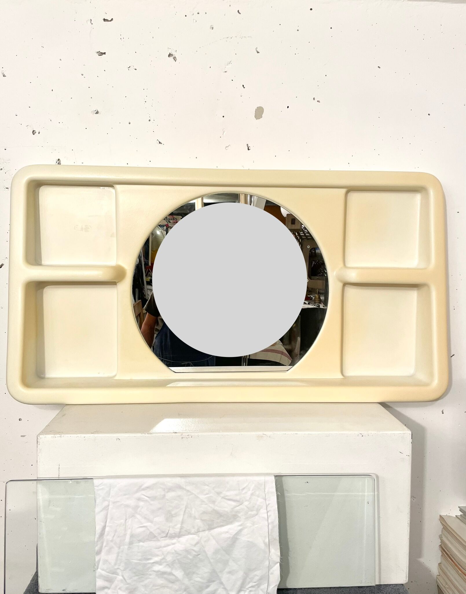 Mirror shelf, Meurop 1970