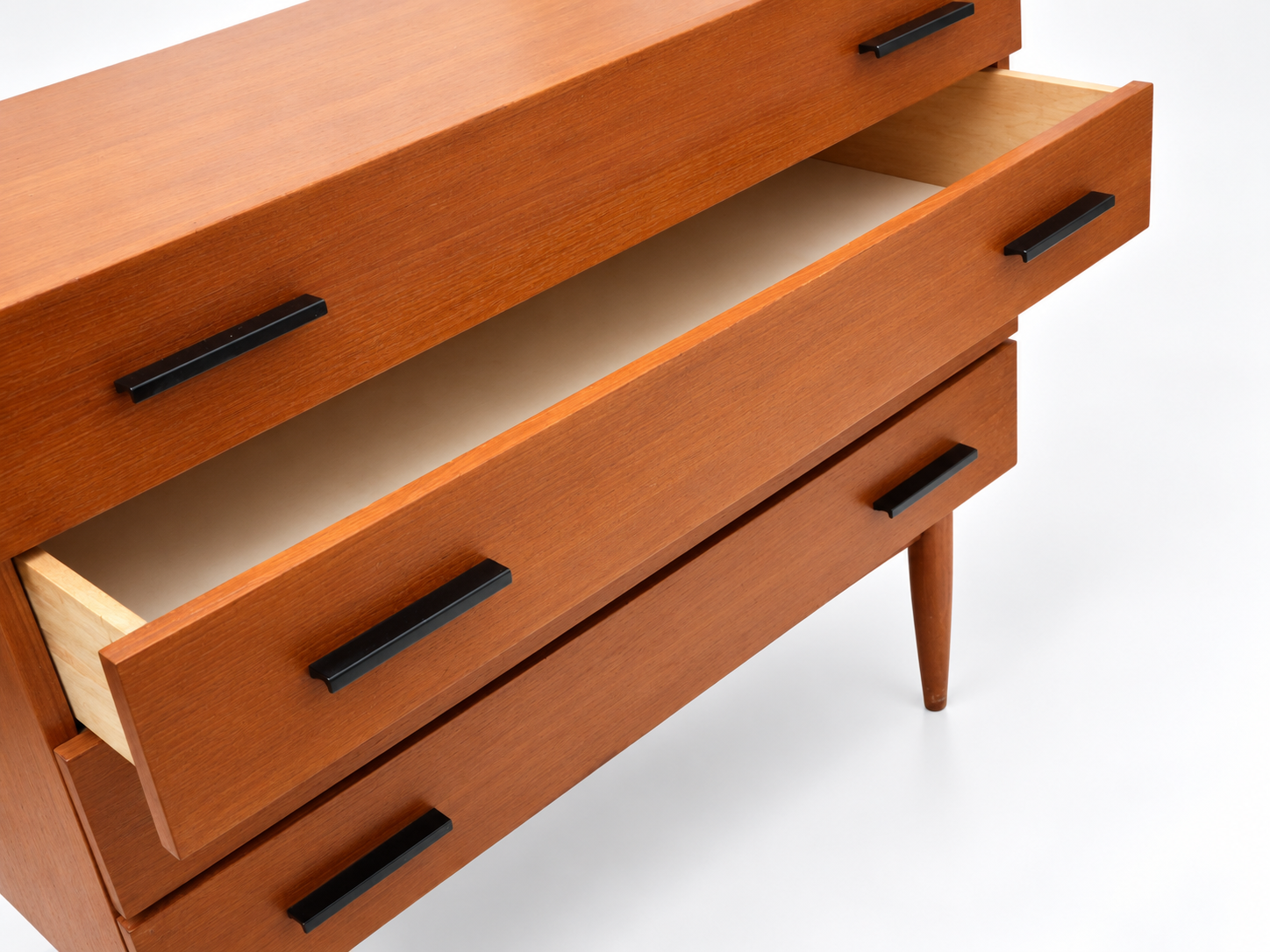 Commode vintage – commode en bois avec 4 tiroirs des années 60