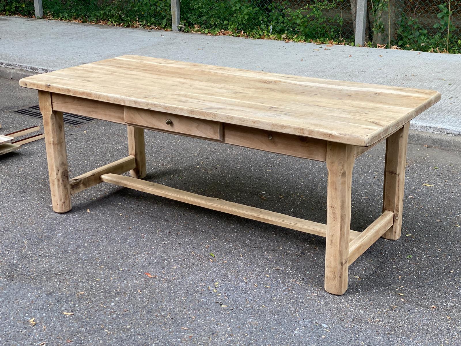 Large extendable farmhouse dining table stripped in solid oak 200-300cm