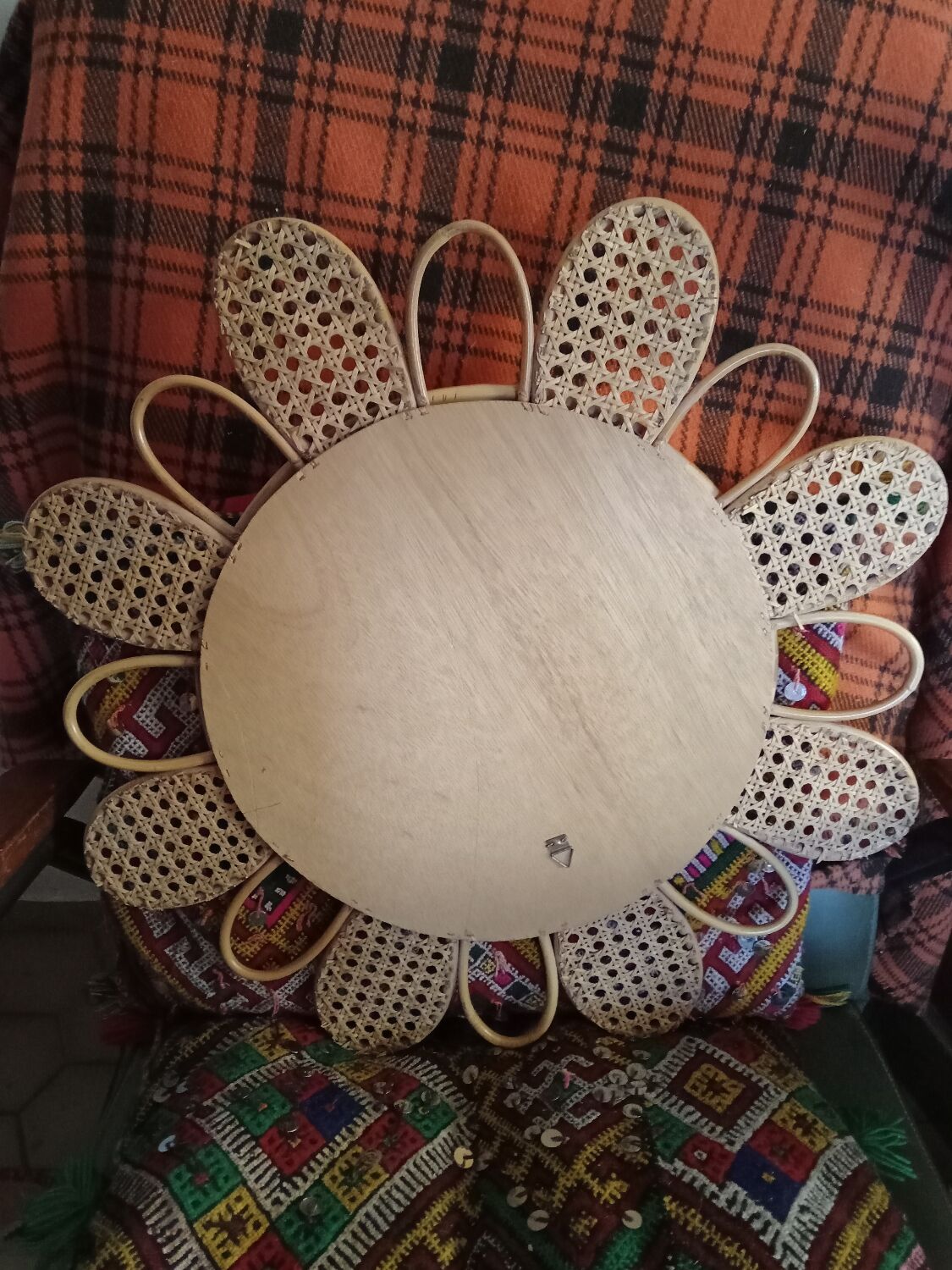 Rattan flower mirror and canning, 56 cm