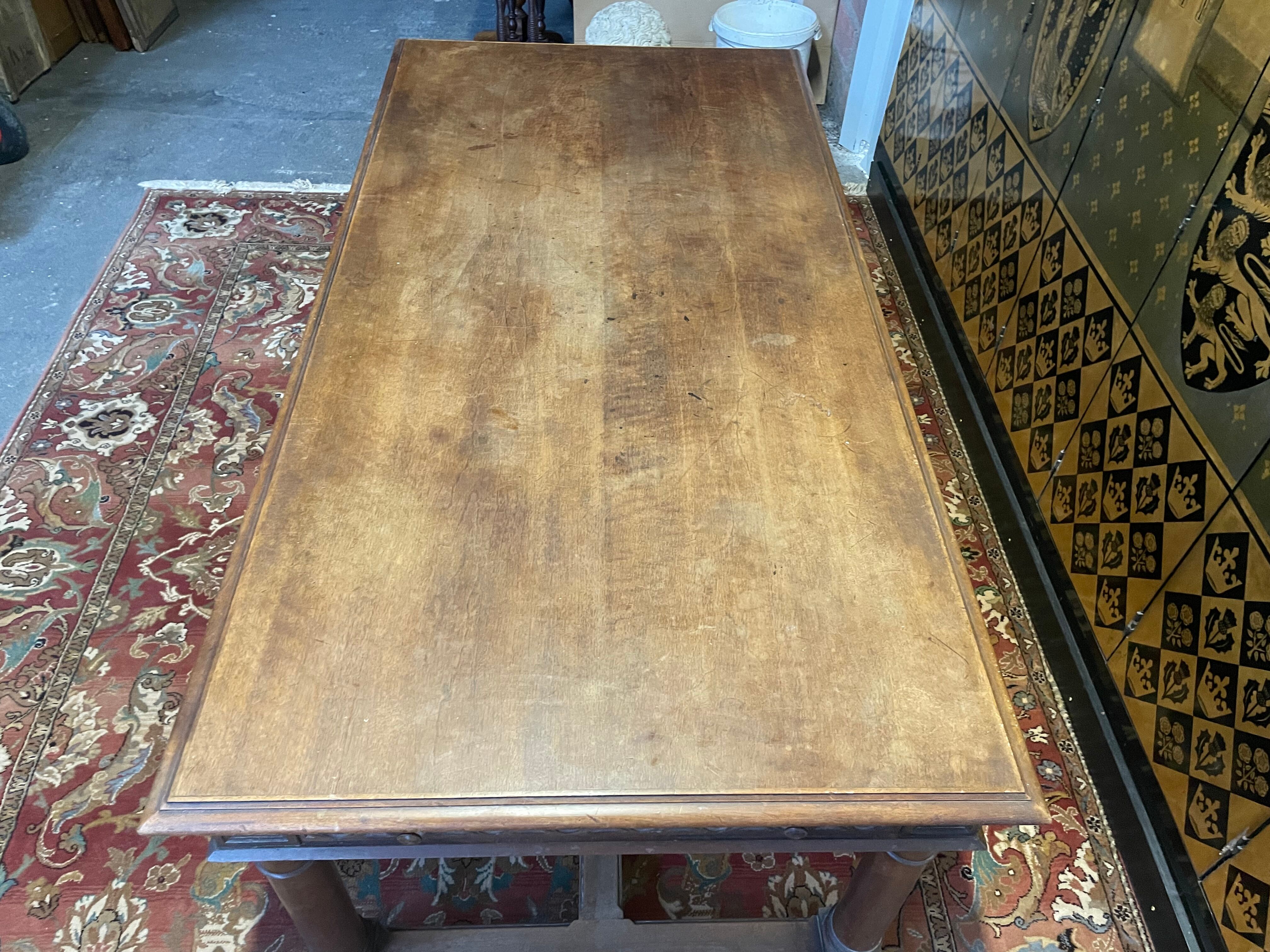 Gothic style dining table - Louis XIII walnut