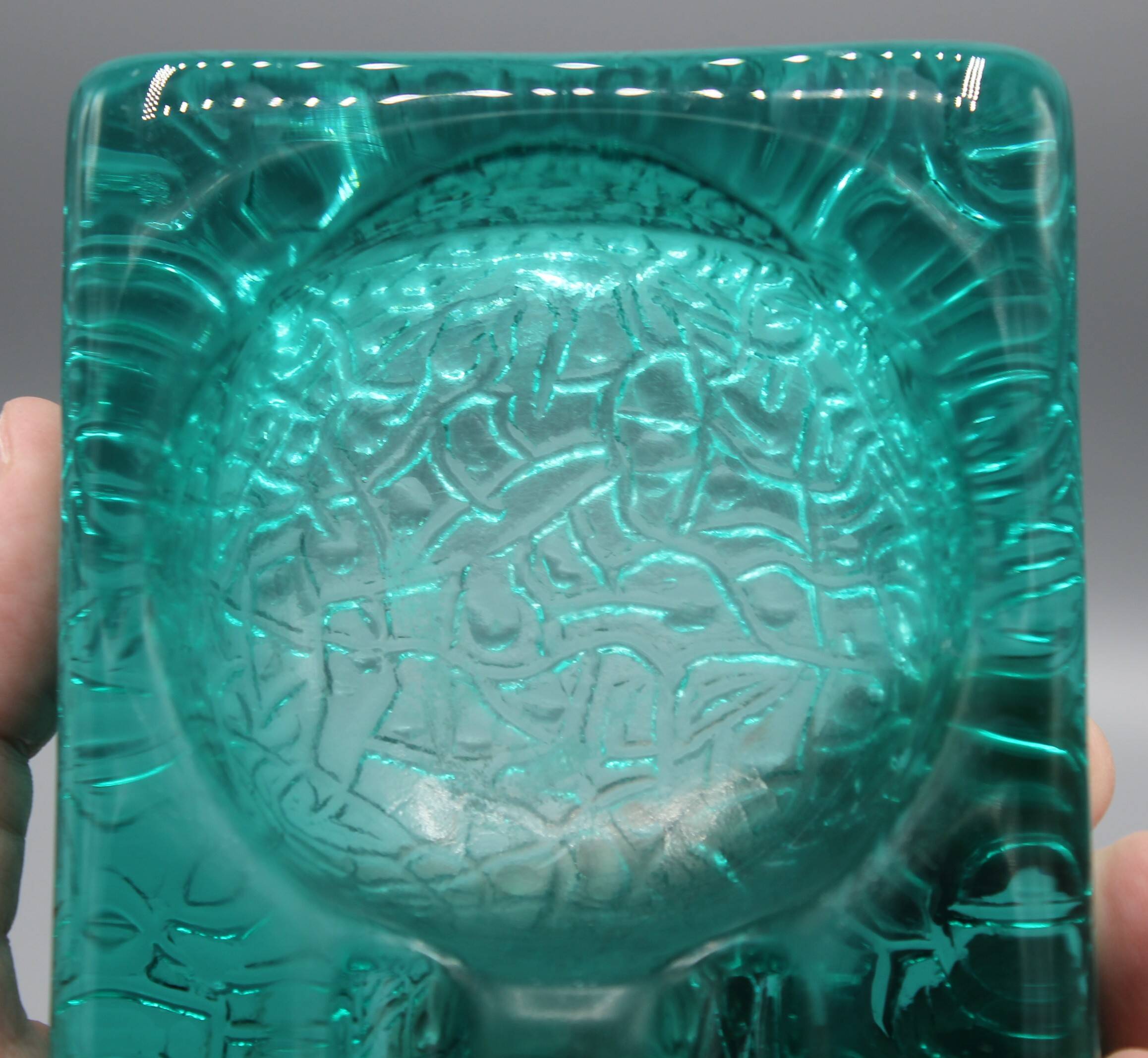 Ancien cendrier en verre design vintage Pukeberg Kosta Boda