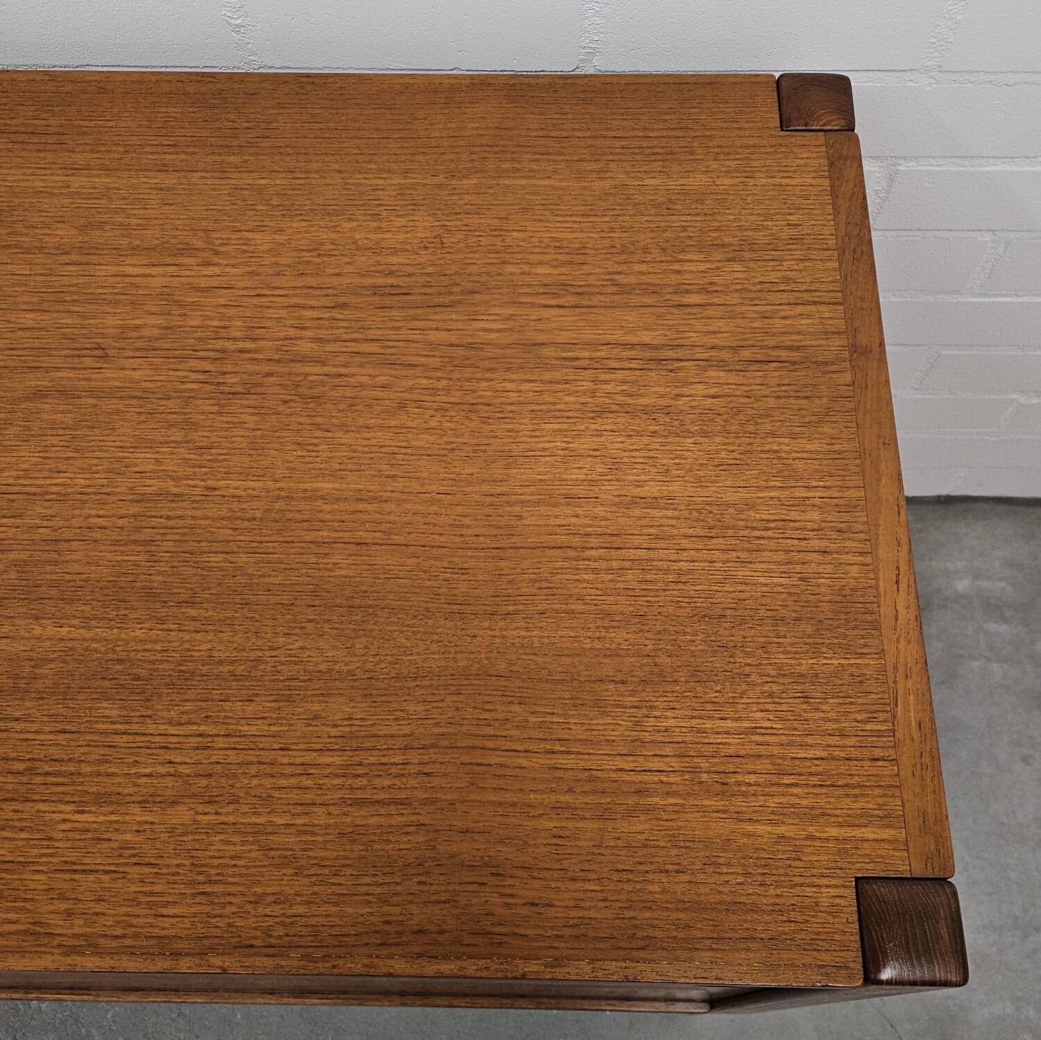 Buffet bas ou buffet vintage du Danemark