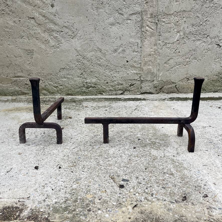 Simple andirons