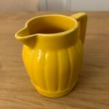 Petit pichet jaune