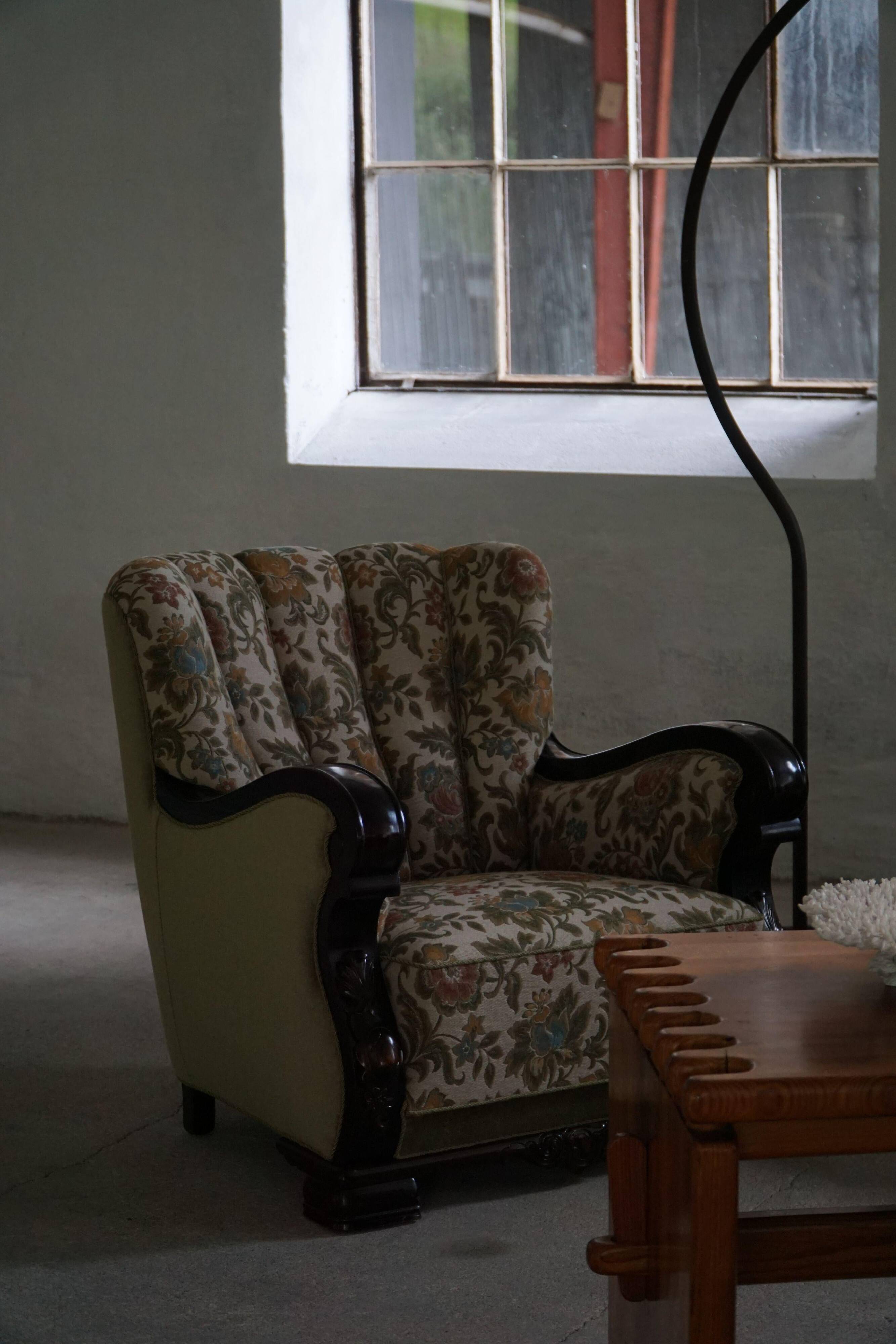 Pair of Danish Art Nouveau armchairs in embroidered floral velvet, 1920s.