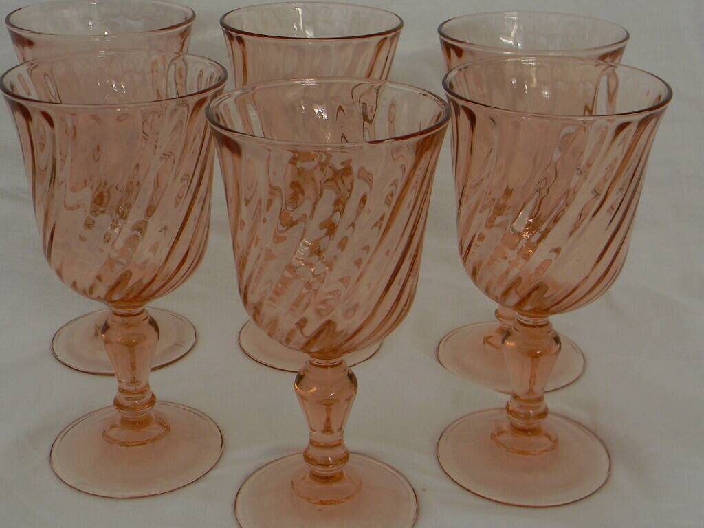 Set of 6 LUMINARC glass water glasses. Rosaline model.
