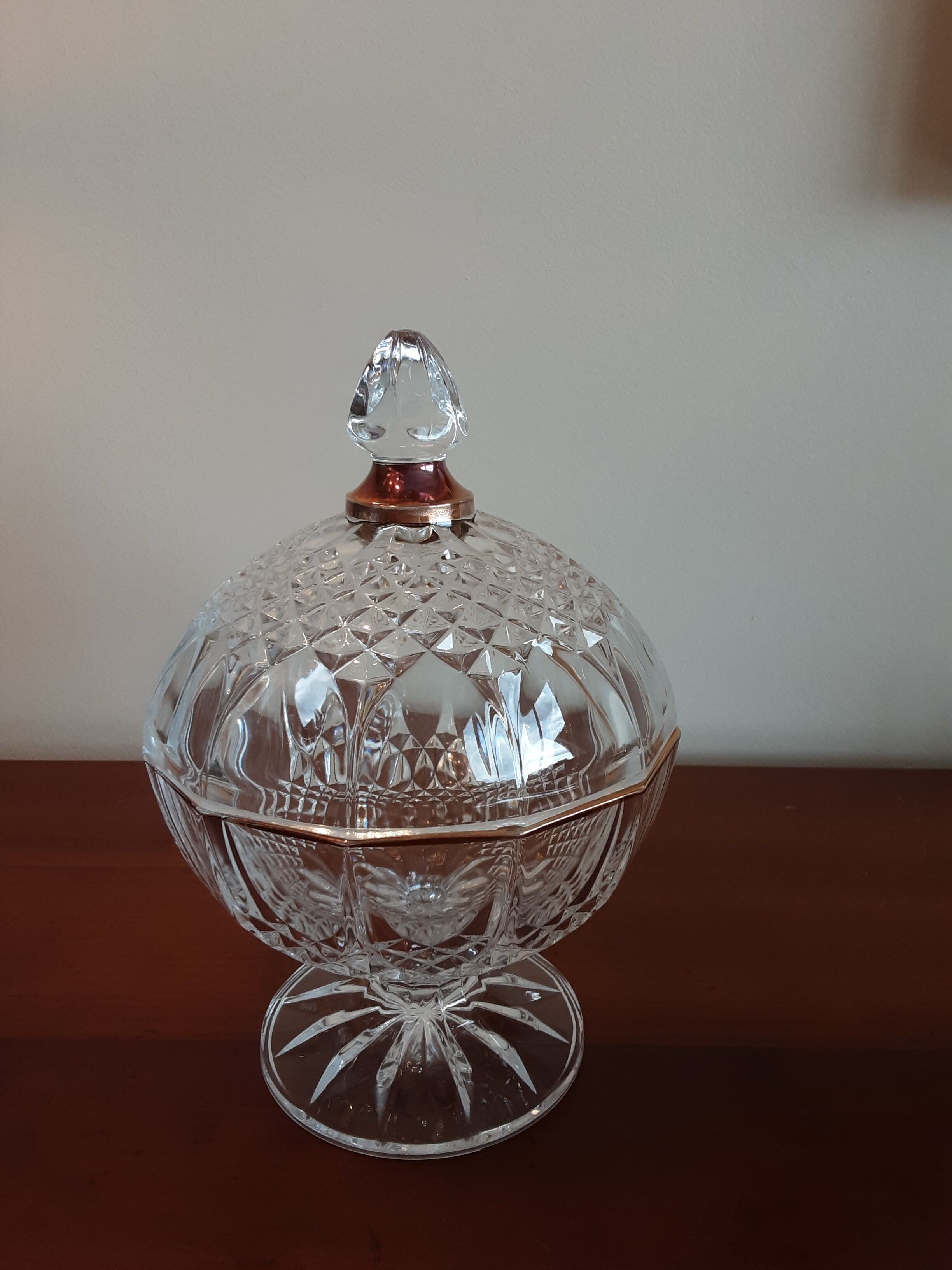 Crystal dragée dish
