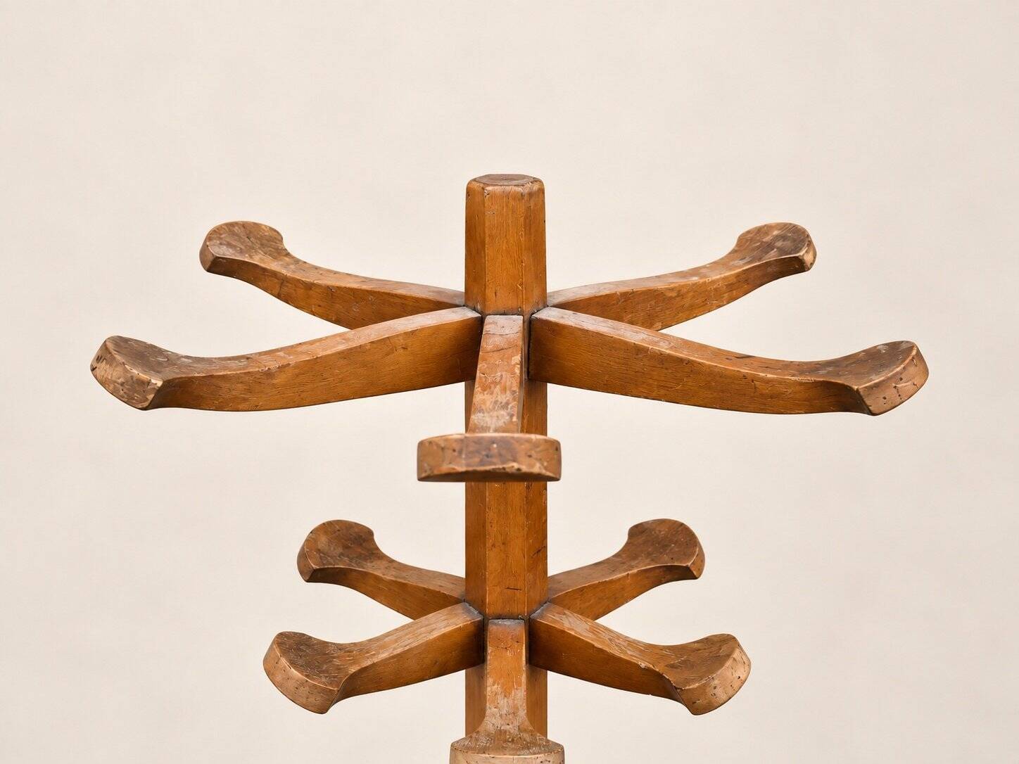 Freestanding coat rack – Art Deco style – Solid beech – 1940s