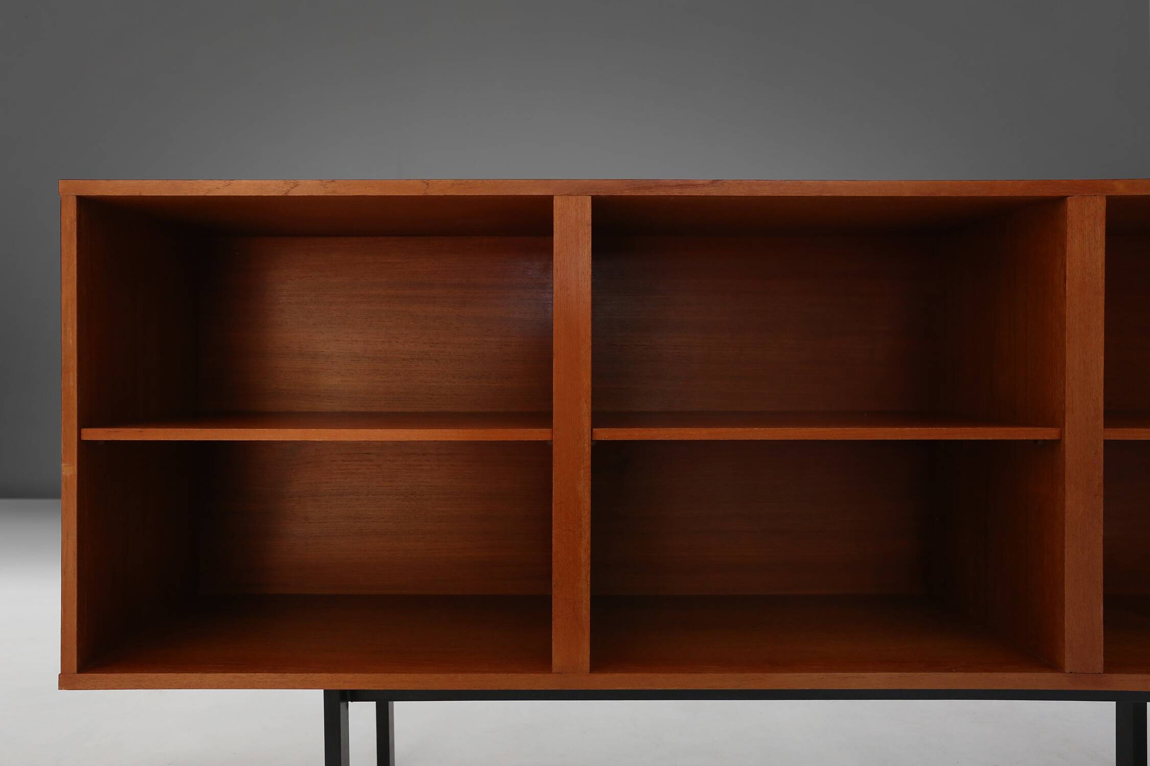 Buffet vintage 1960