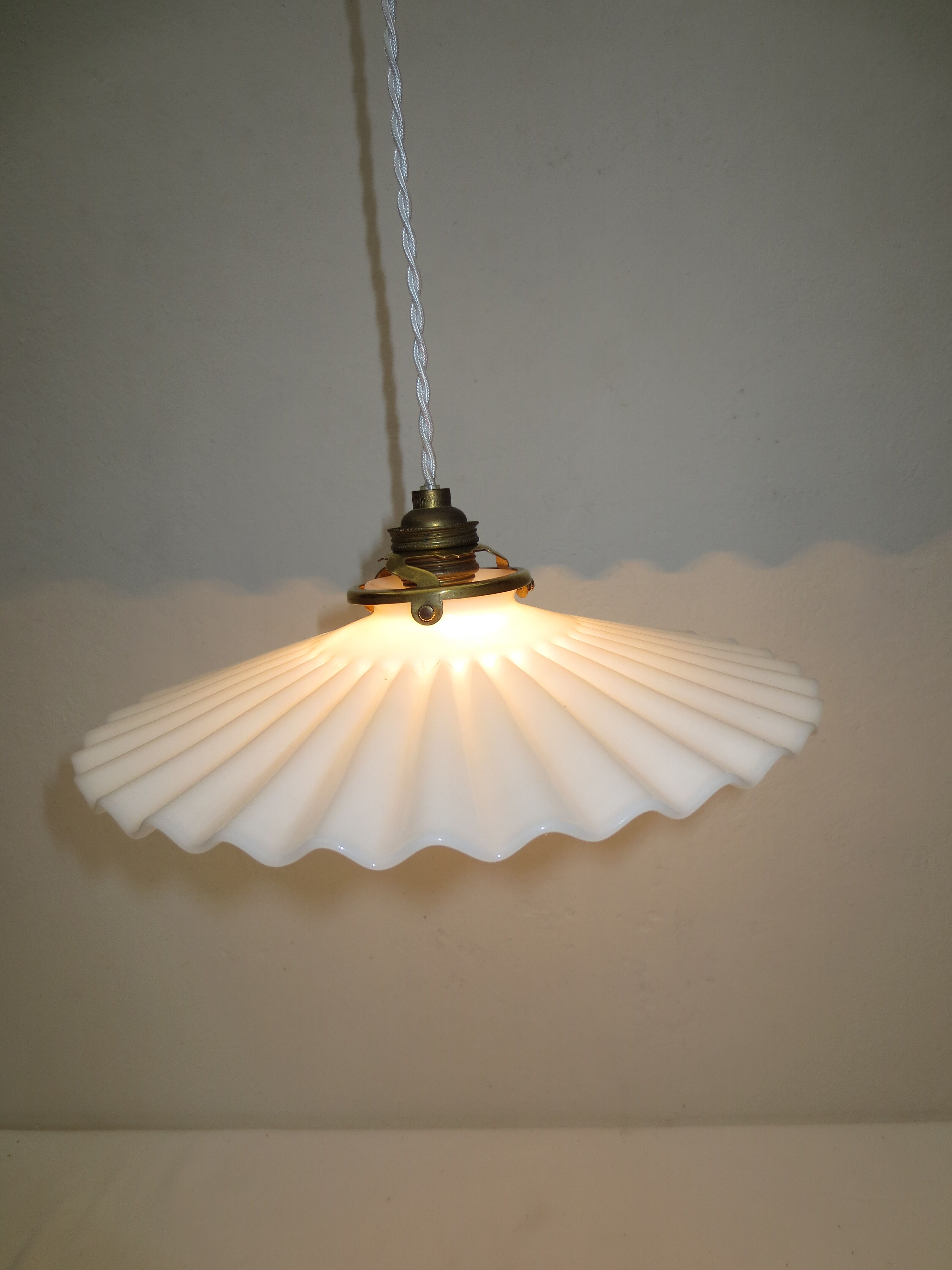 Hanging lamp