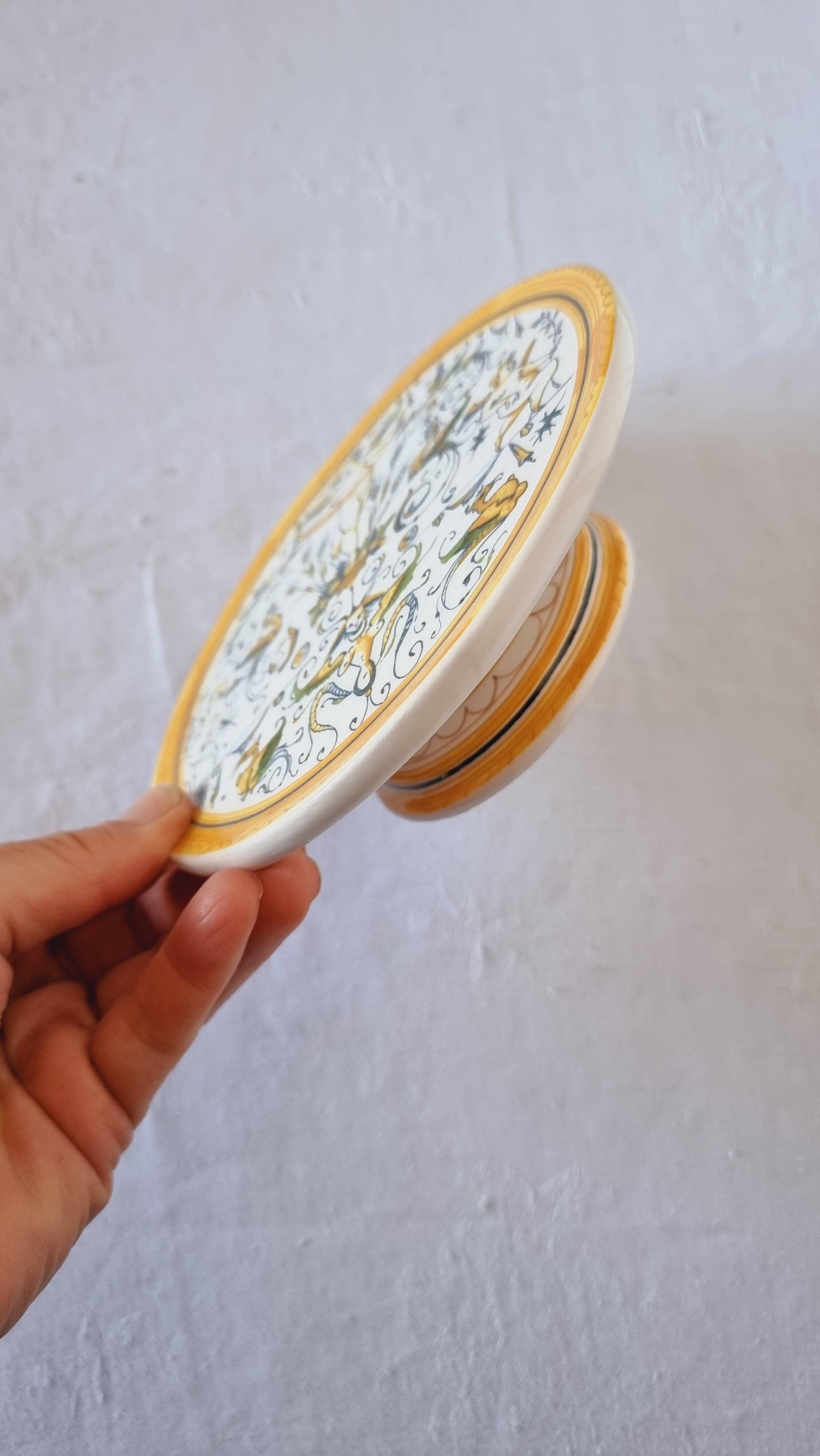 Vintage Italian raised plate in hand-painted ceramic.