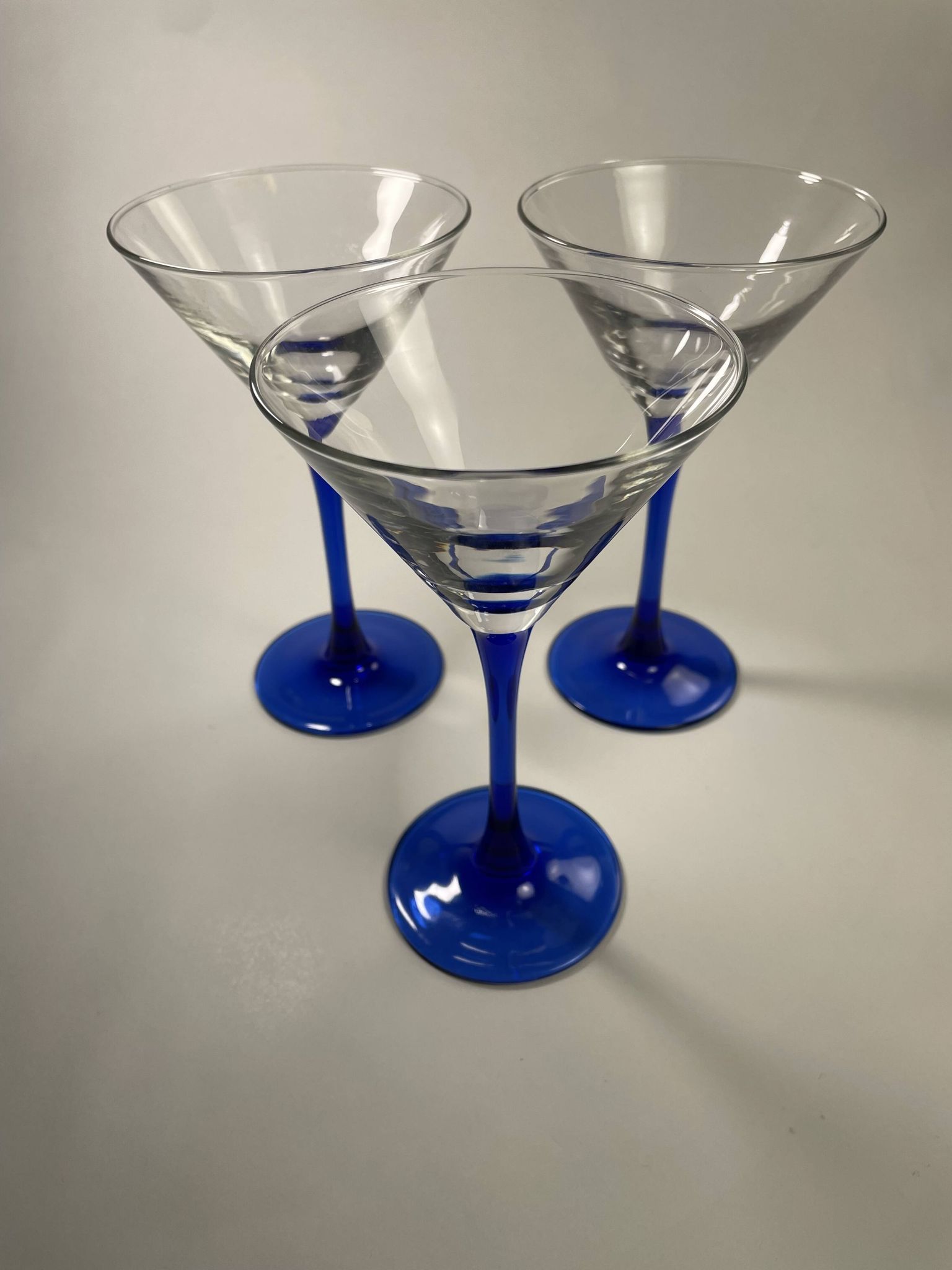 Set of 9 blue stemmed glasses (3 balloon wine glasses, 3 flutes, 3 cocktail)