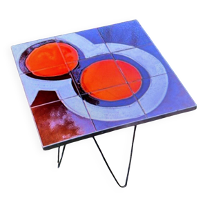 Table space age design