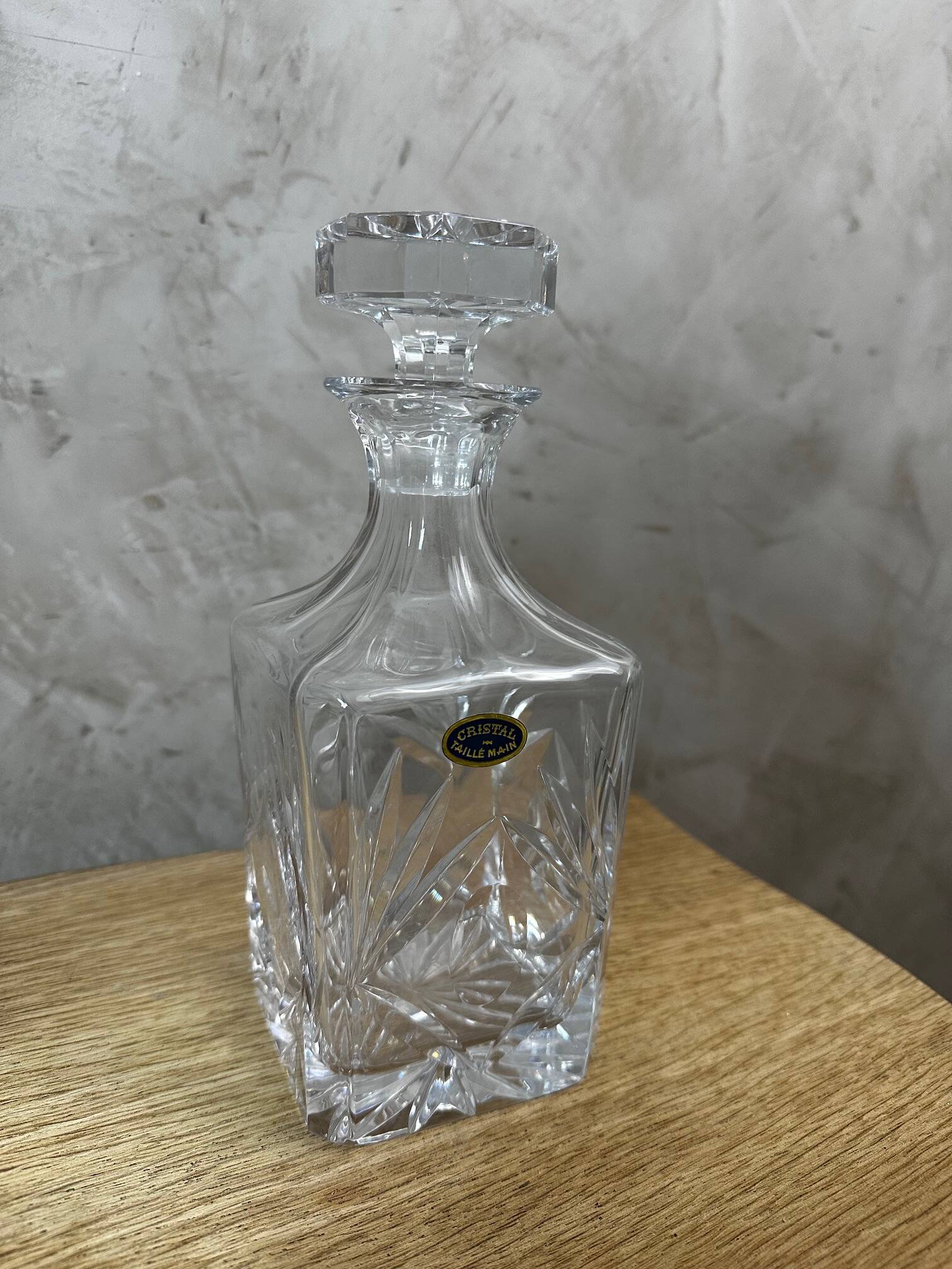 Whisky decanter